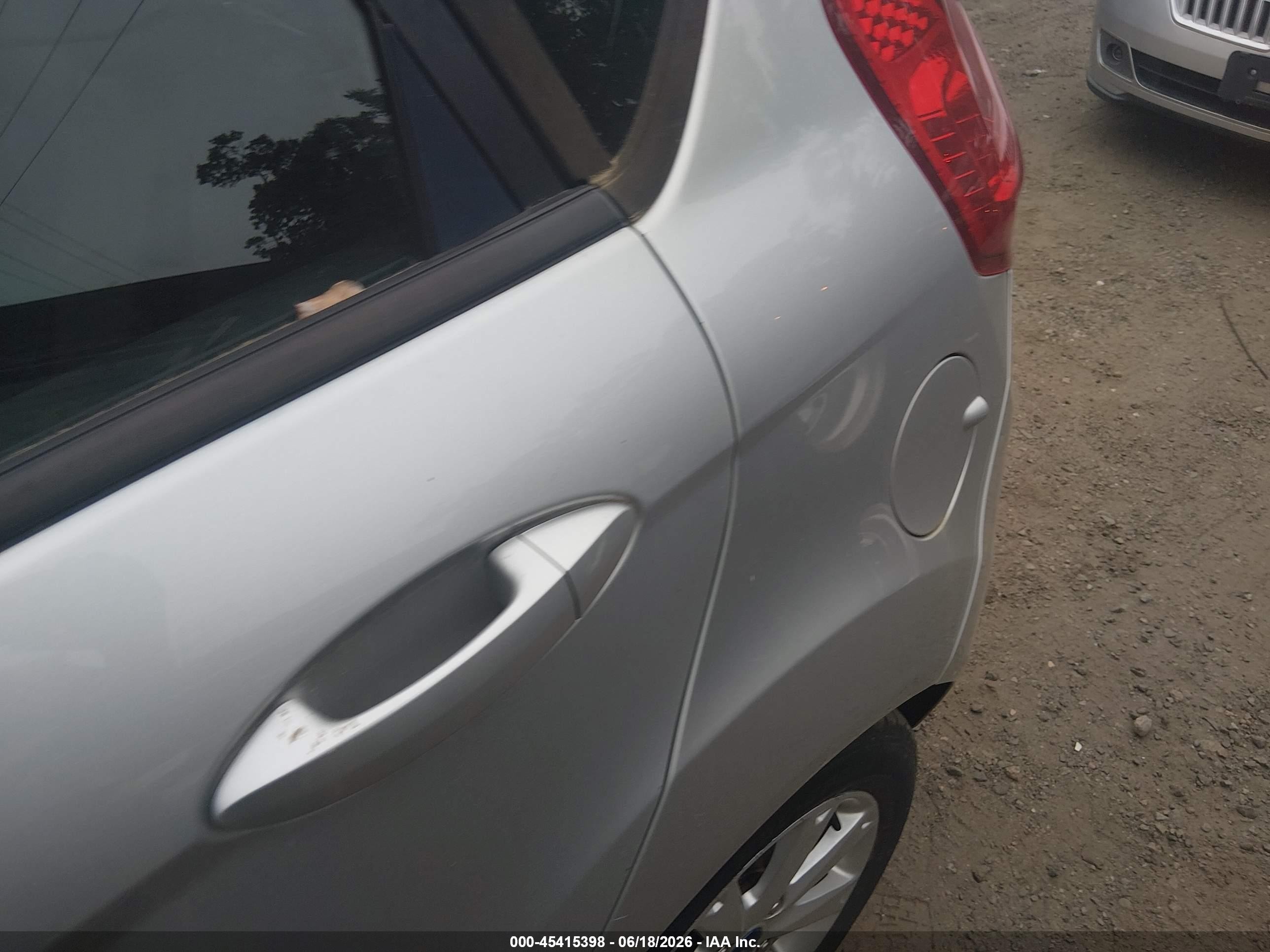 2013 Ford Fiesta Se Silver vin: 3FADP4EJXDM164337