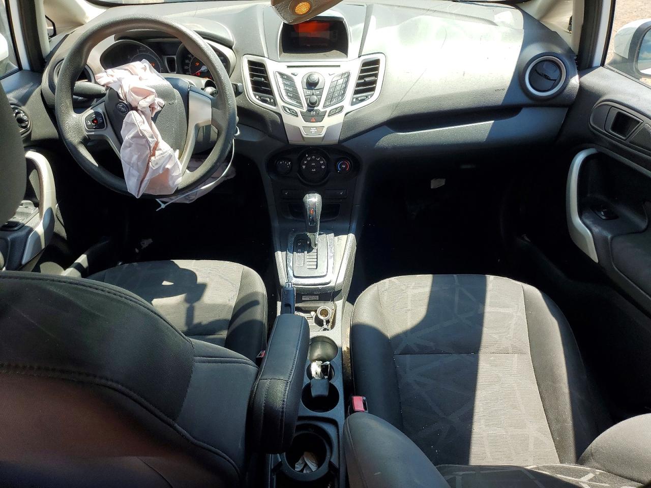 2013 Ford Fiesta Se White vin: 3FADP4EJXDM169831