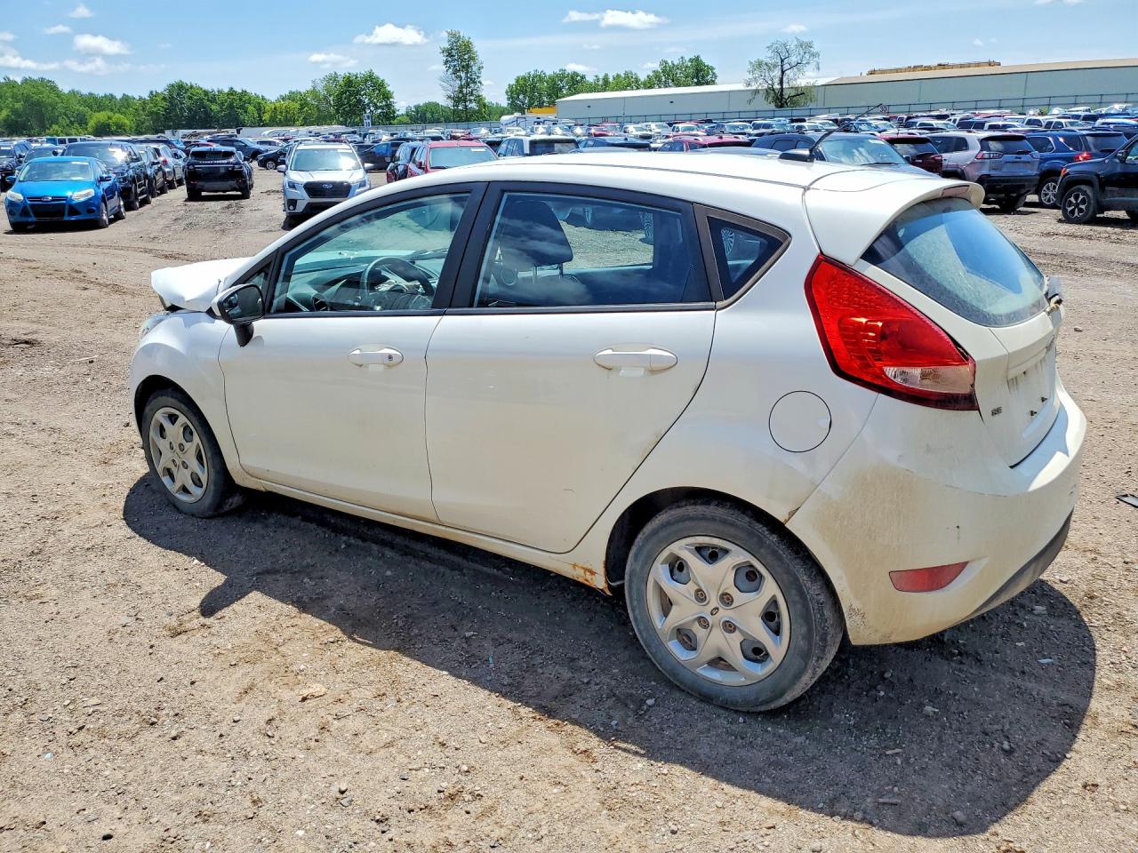 2013 Ford Fiesta Se White vin: 3FADP4EJXDM169831