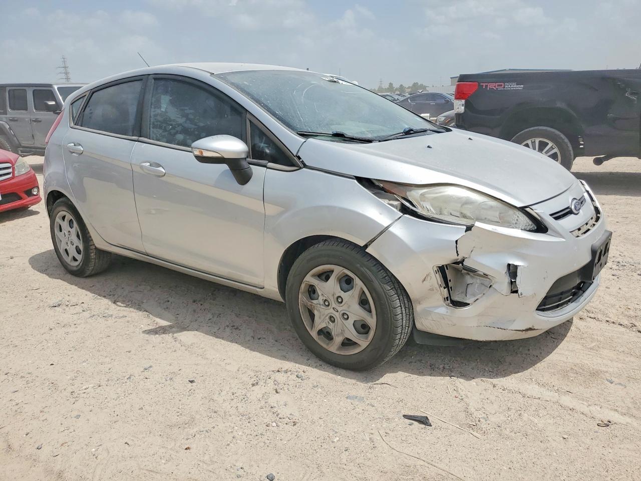 2013 Ford Fiesta S Silver vin: 3FADP4EJXDM185205