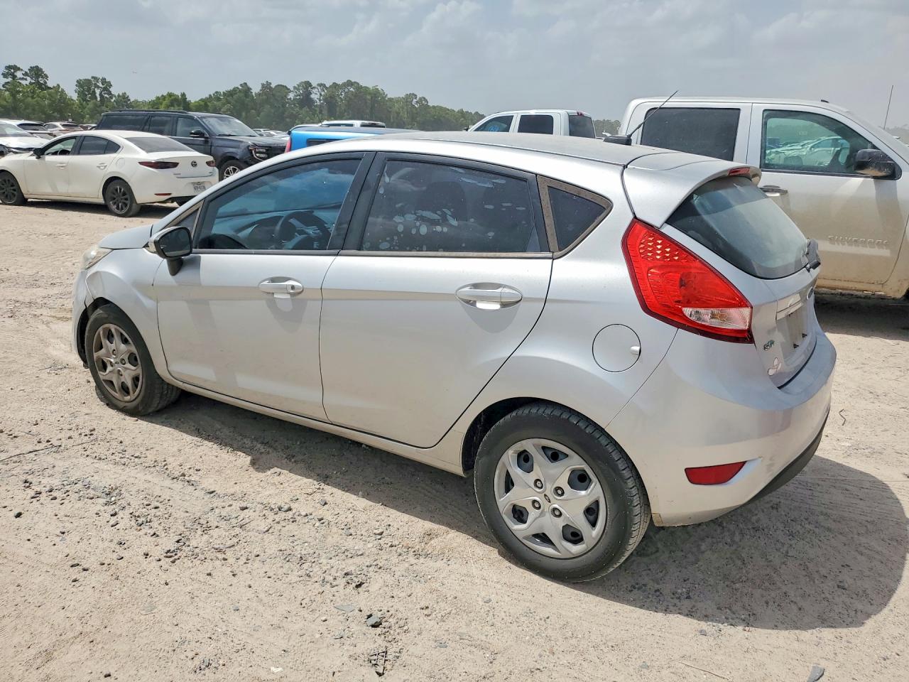 2013 Ford Fiesta S Silver vin: 3FADP4EJXDM185205