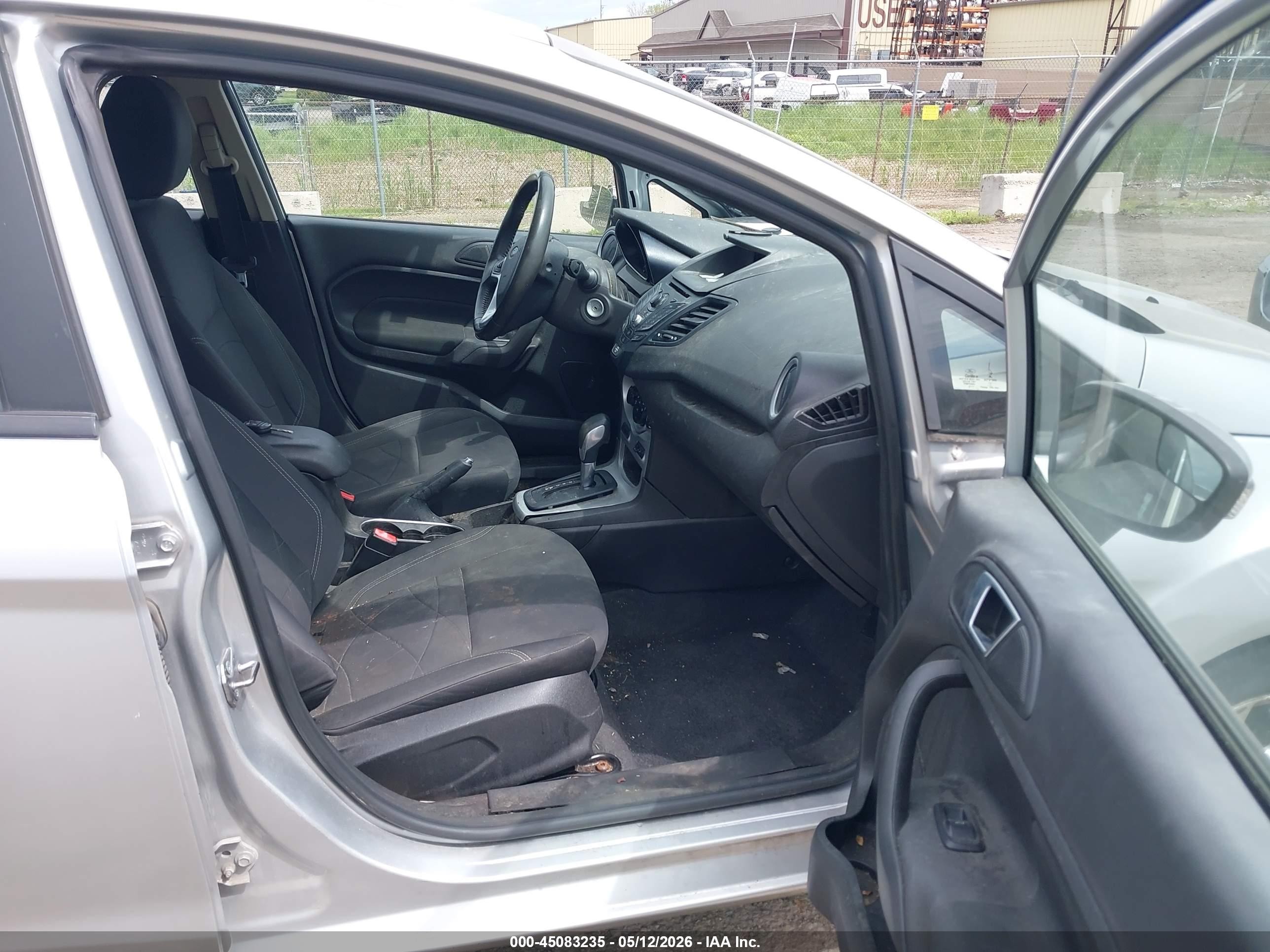2015 Ford Fiesta Se Silver vin: 3FADP4EJXFM139408