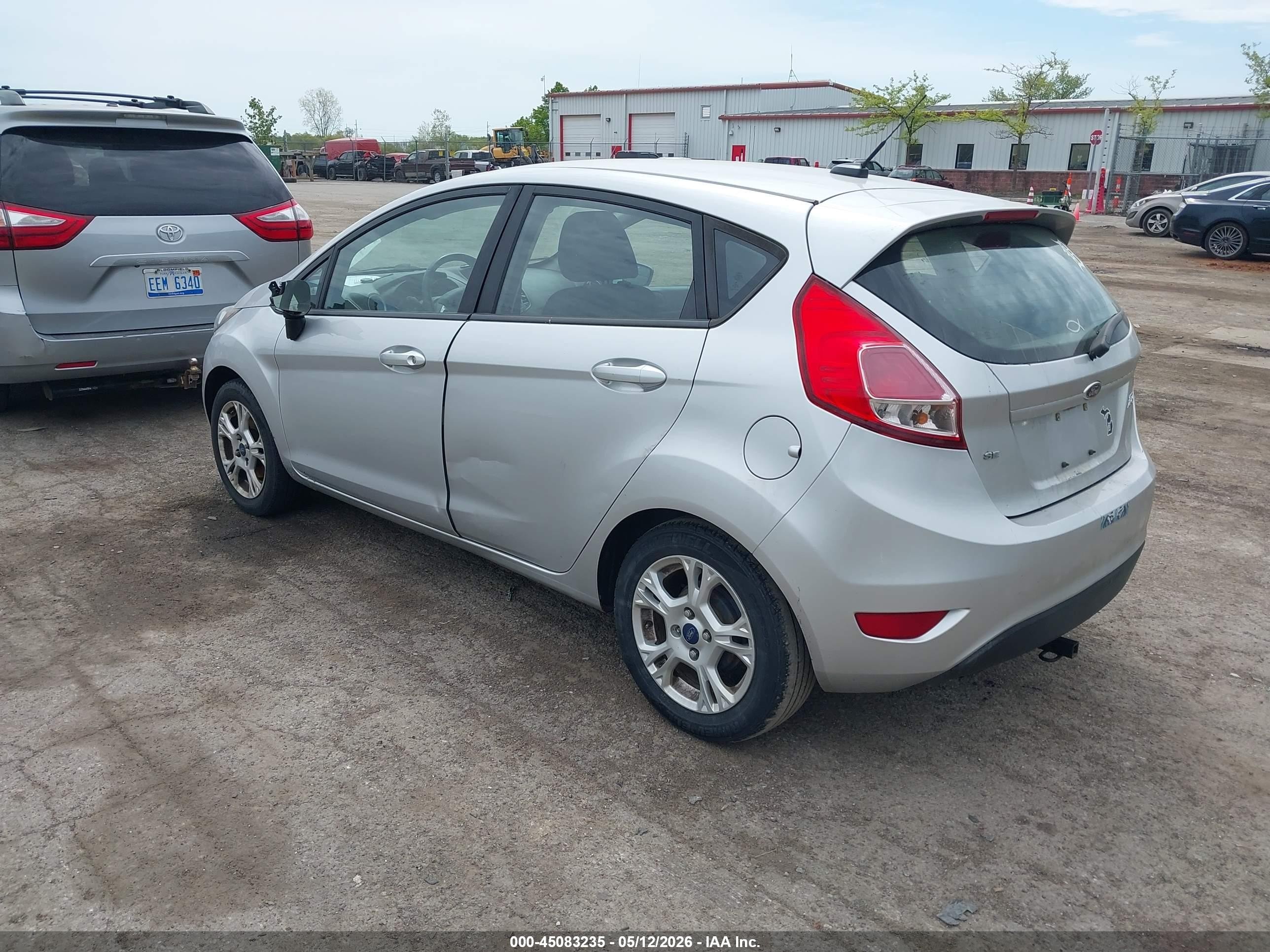 2015 Ford Fiesta Se Silver vin: 3FADP4EJXFM139408