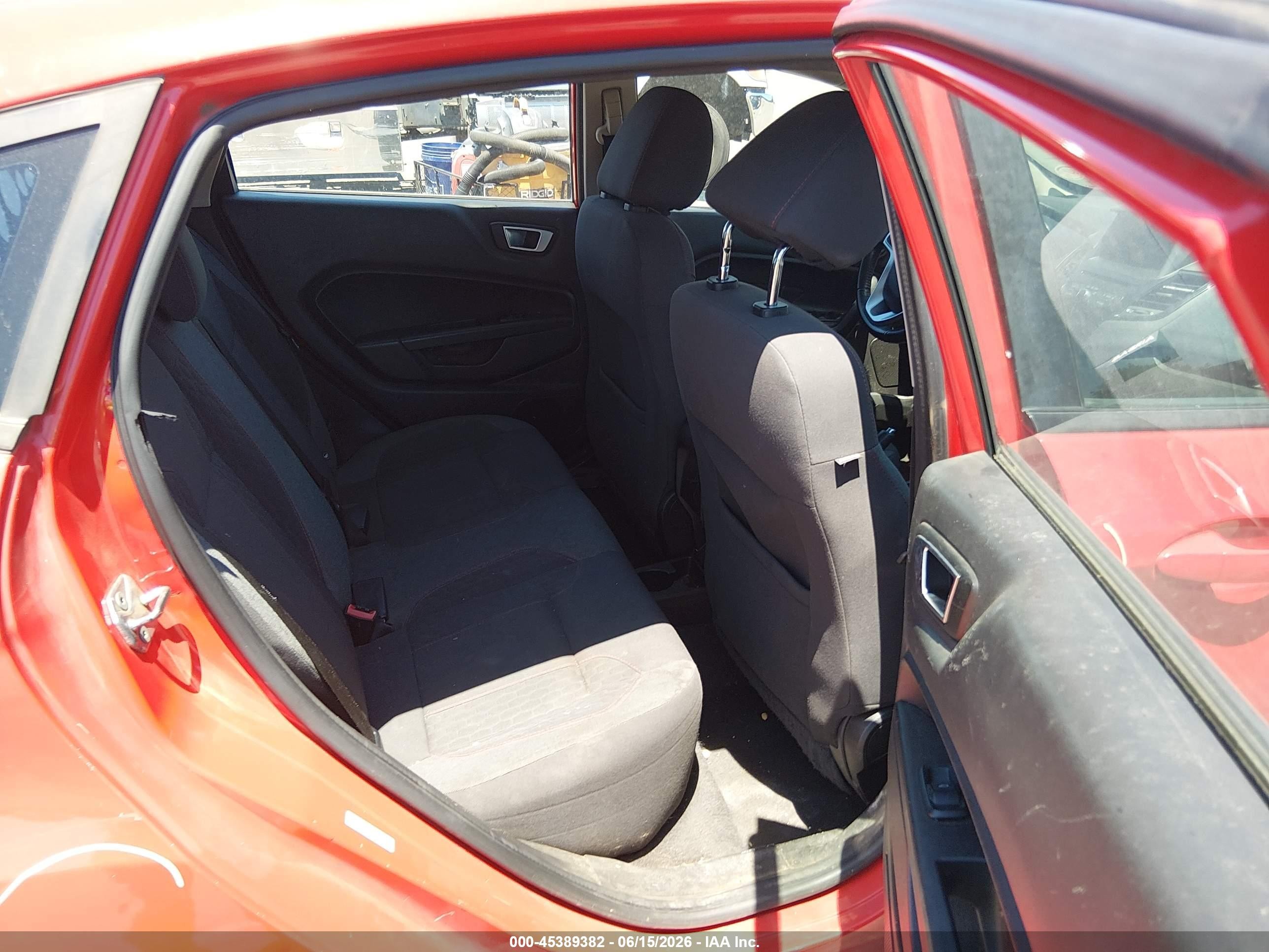 2015 Ford Fiesta Se Red vin: 3FADP4EJXFM146598