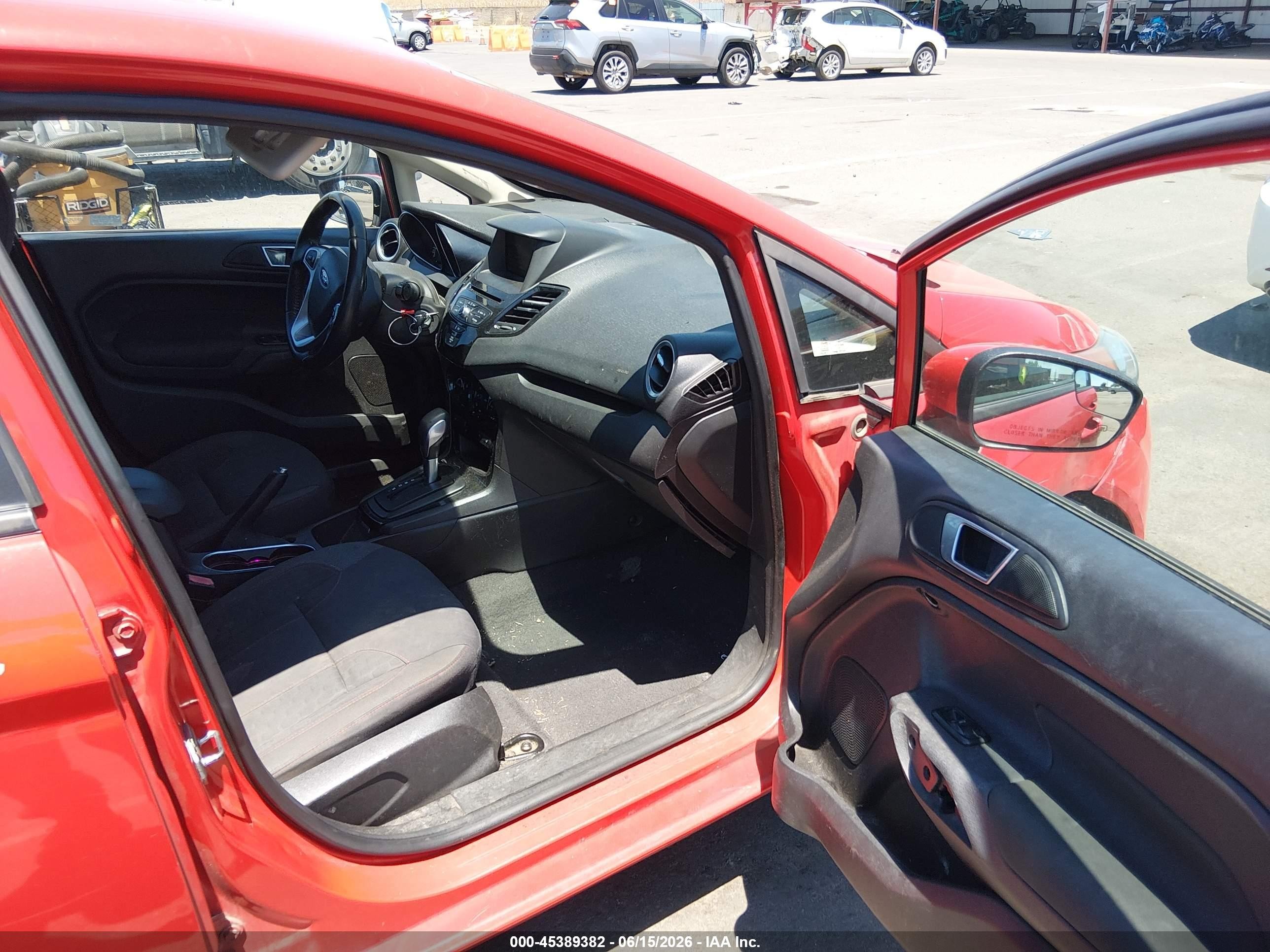 2015 Ford Fiesta Se Red vin: 3FADP4EJXFM146598