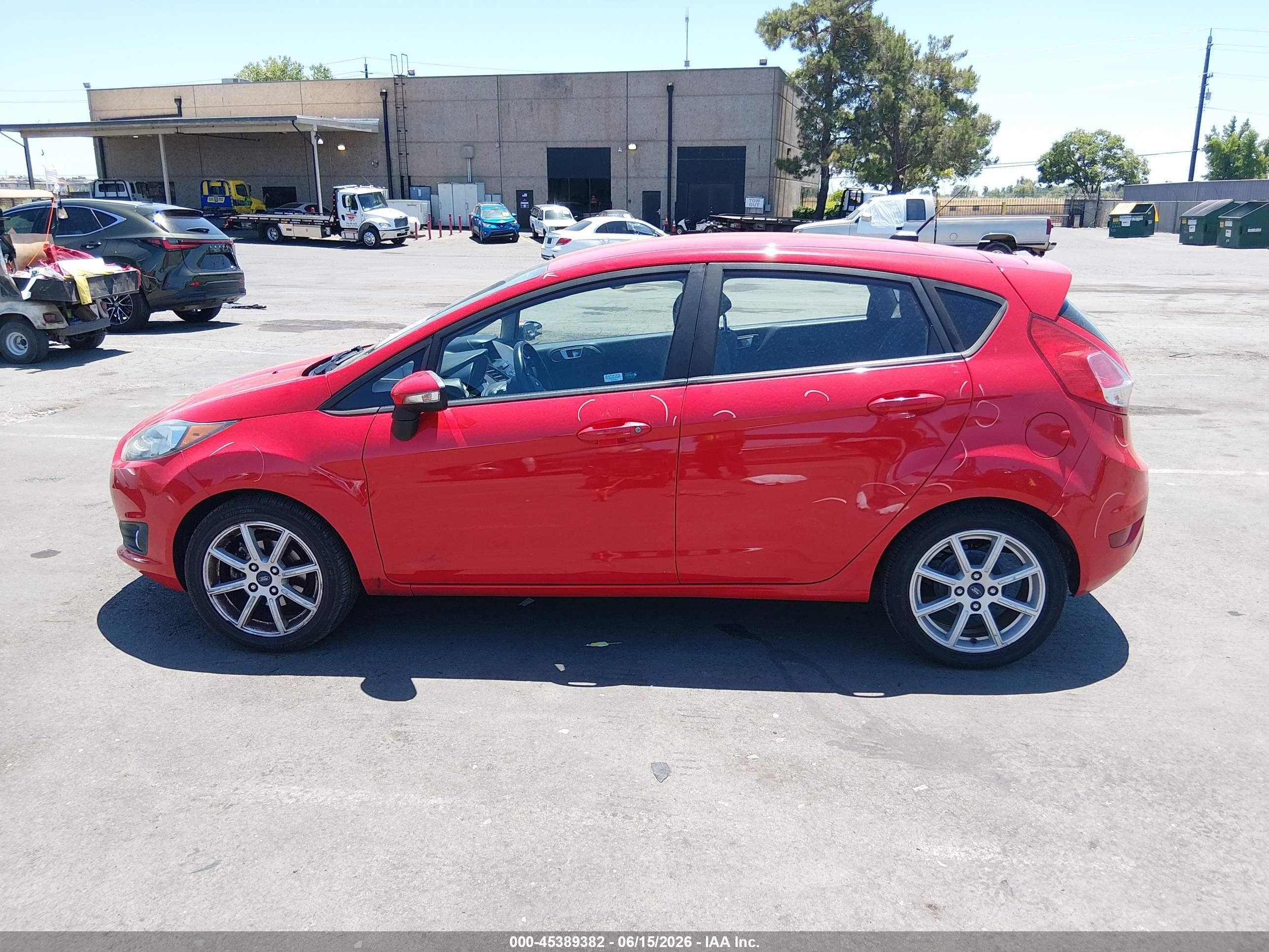 2015 Ford Fiesta Se Red vin: 3FADP4EJXFM146598