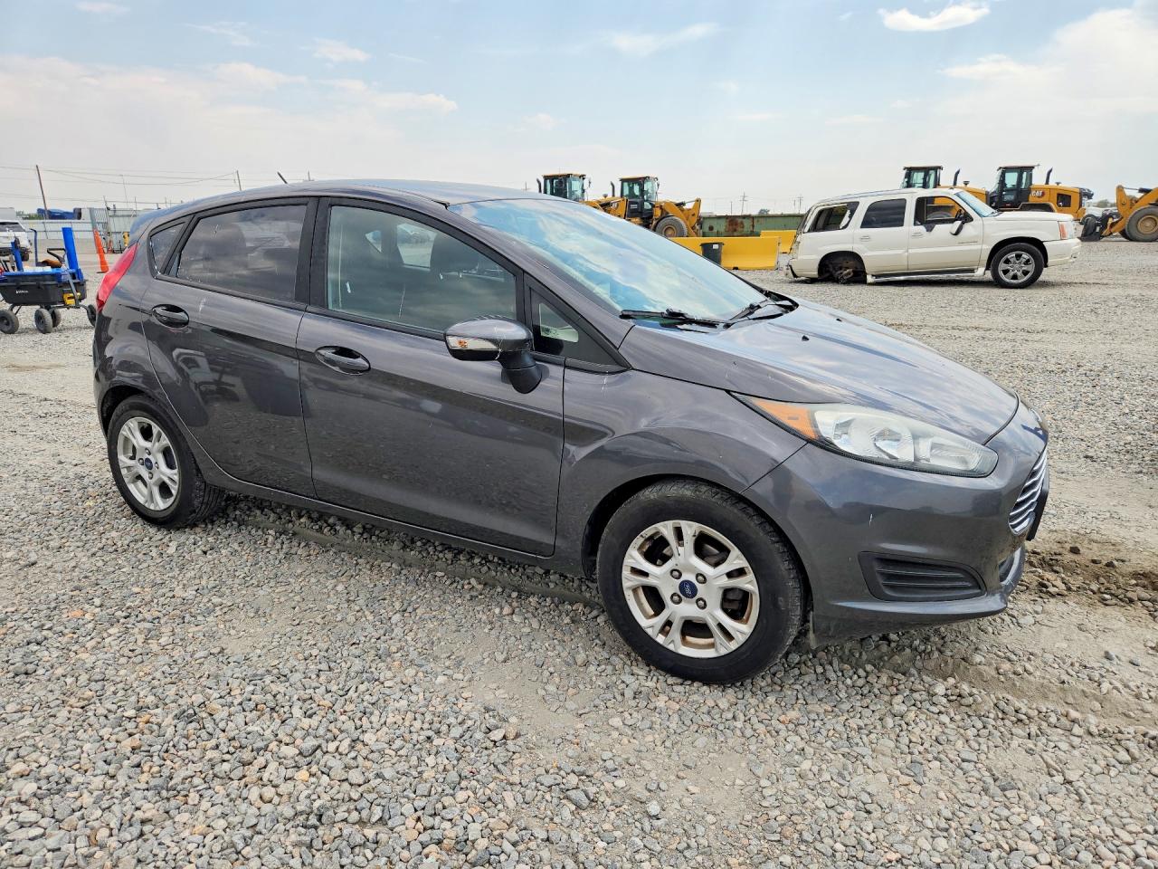 2015 Ford Fiesta Se Gray vin: 3FADP4EJXFM167161