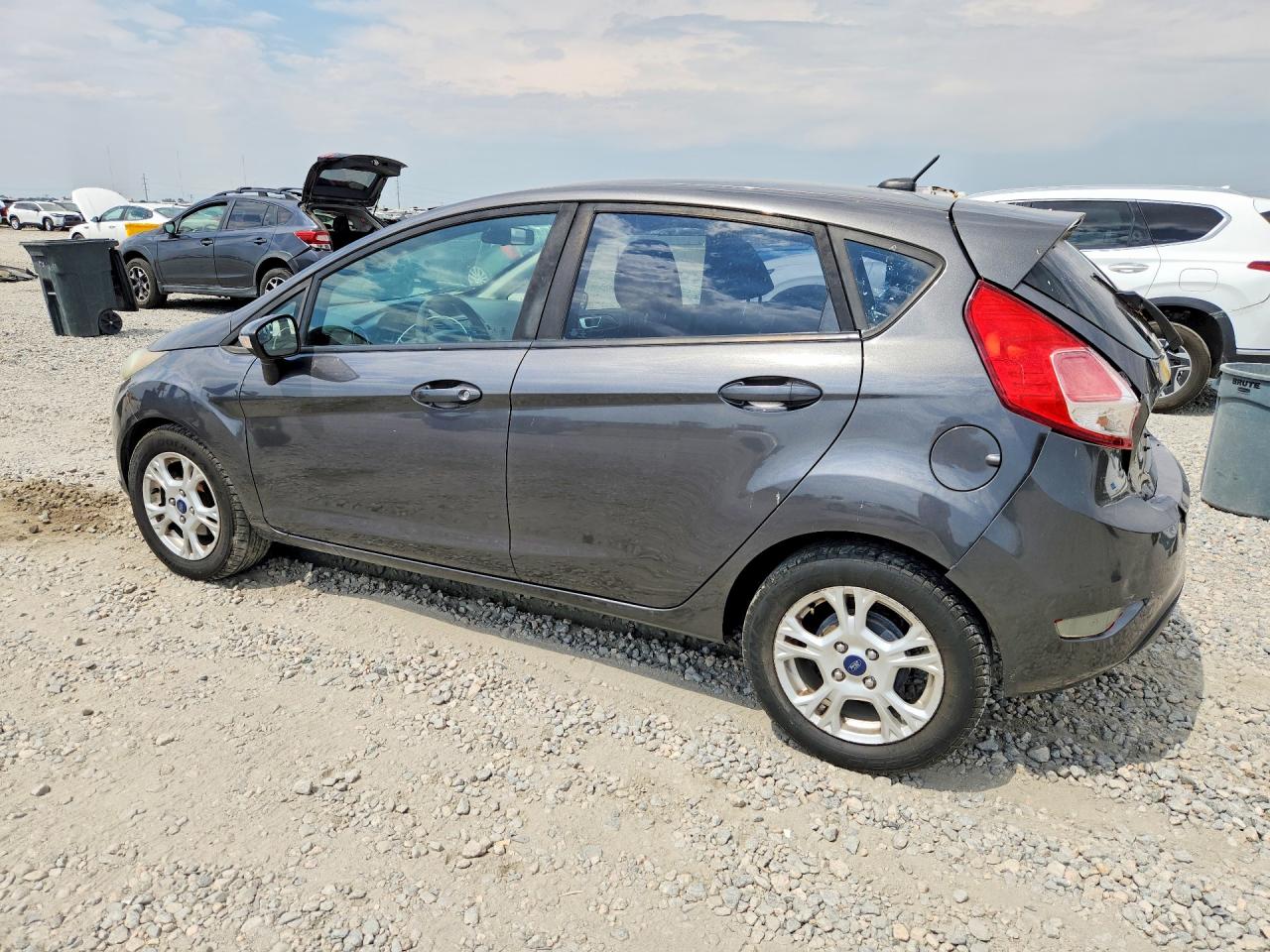 2015 Ford Fiesta Se Gray vin: 3FADP4EJXFM167161