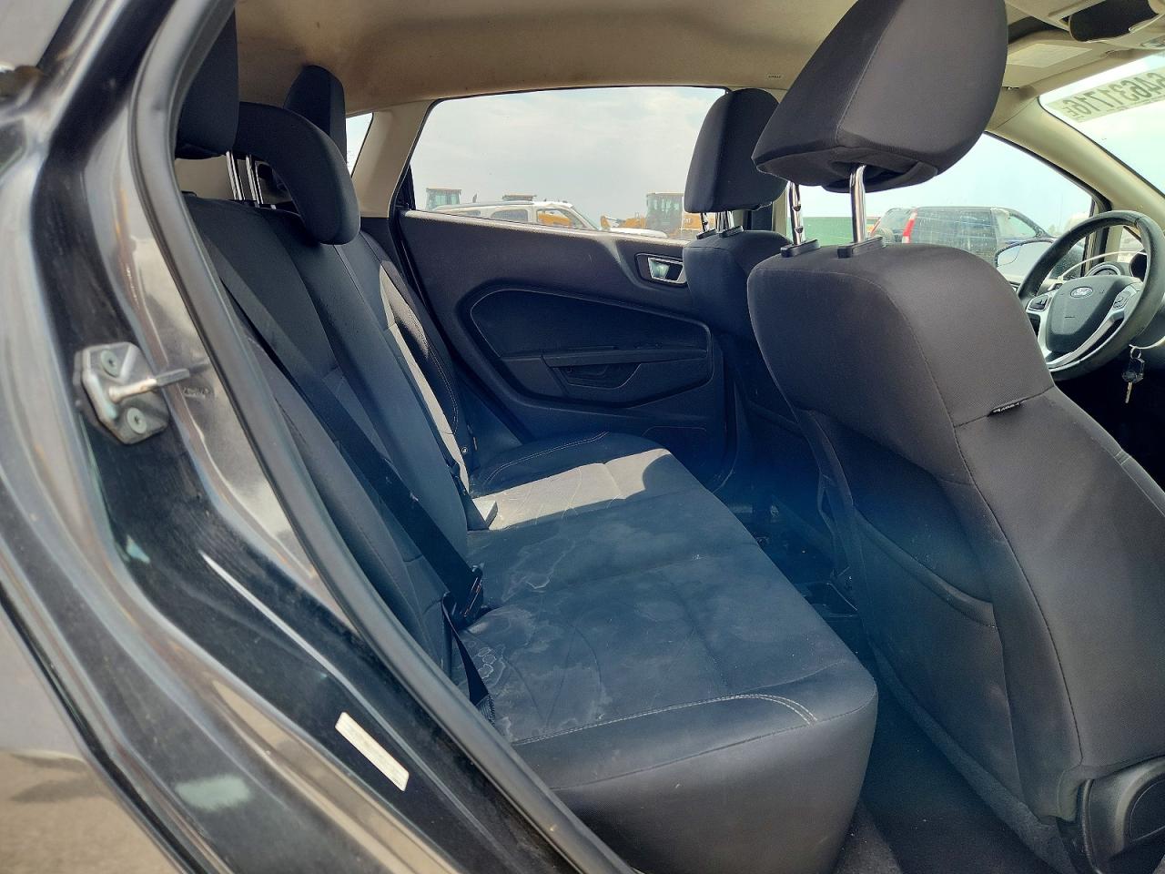 2015 Ford Fiesta Se Gray vin: 3FADP4EJXFM167161