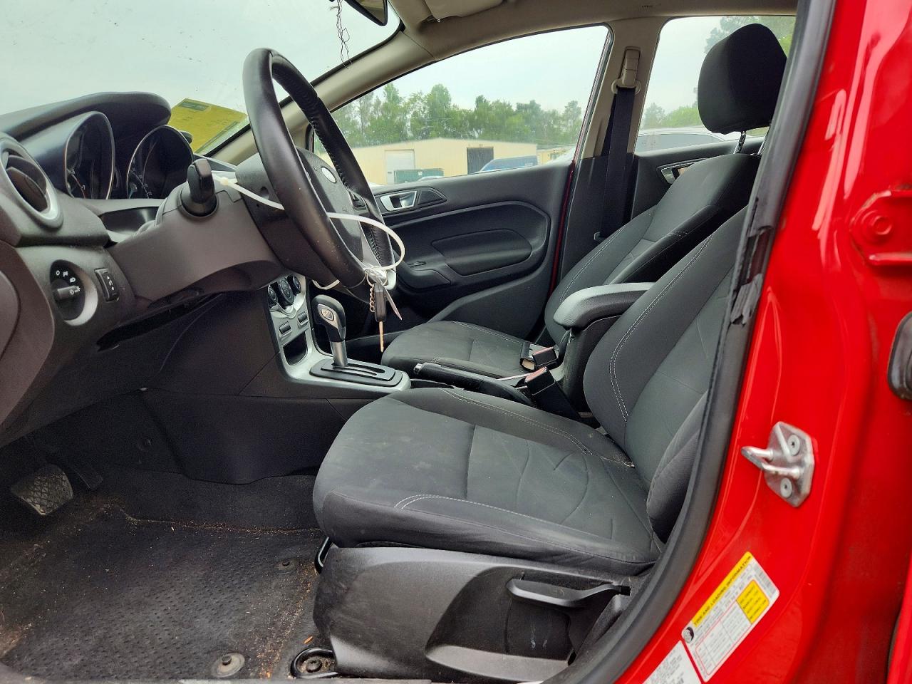 2015 Ford Fiesta Se Red vin: 3FADP4EJXFM171159