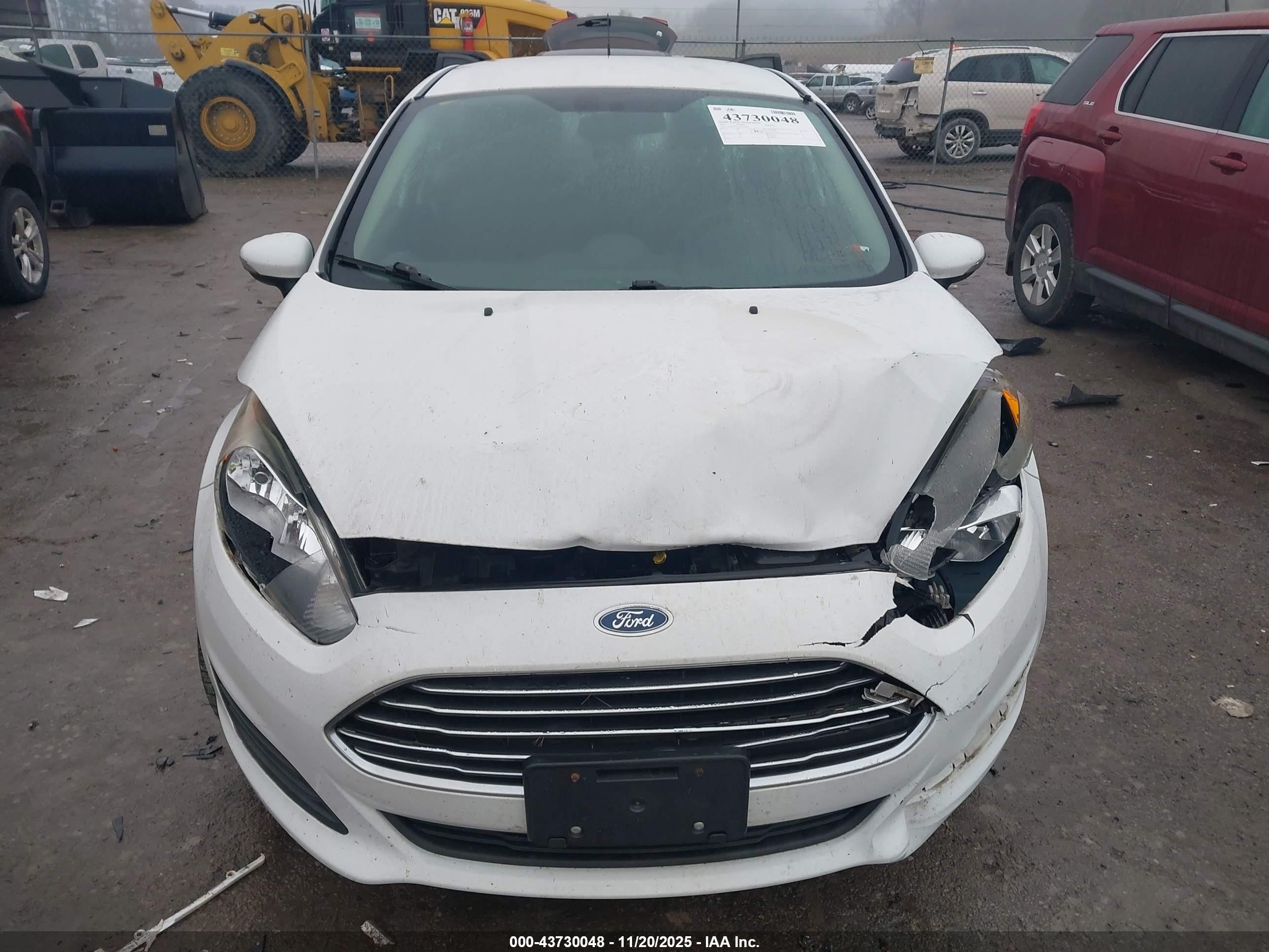 2015 Ford Fiesta Se Белый vin: 3FADP4EJXFM191850
