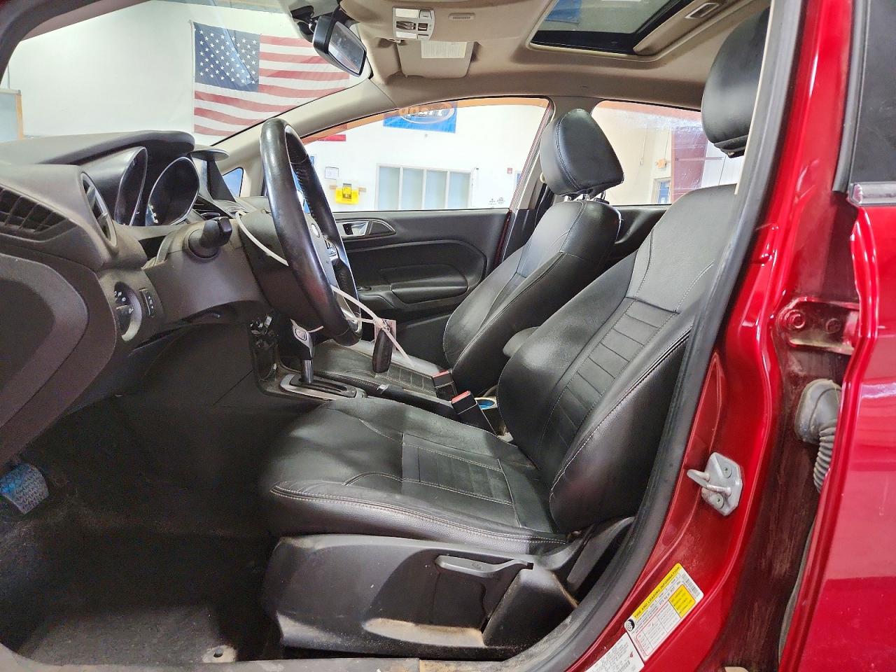 2014 Ford Fiesta Titanium Burgundy vin: 3FADP4FJ0EM125224