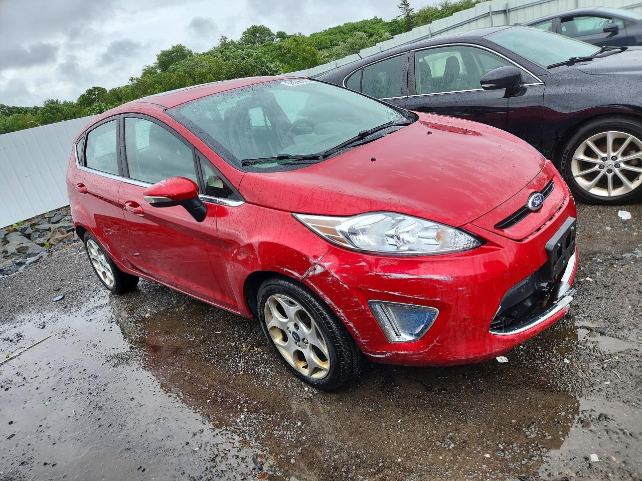 2011 Ford Fiesta Ses Red vin: 3FADP4FJ1BM153061