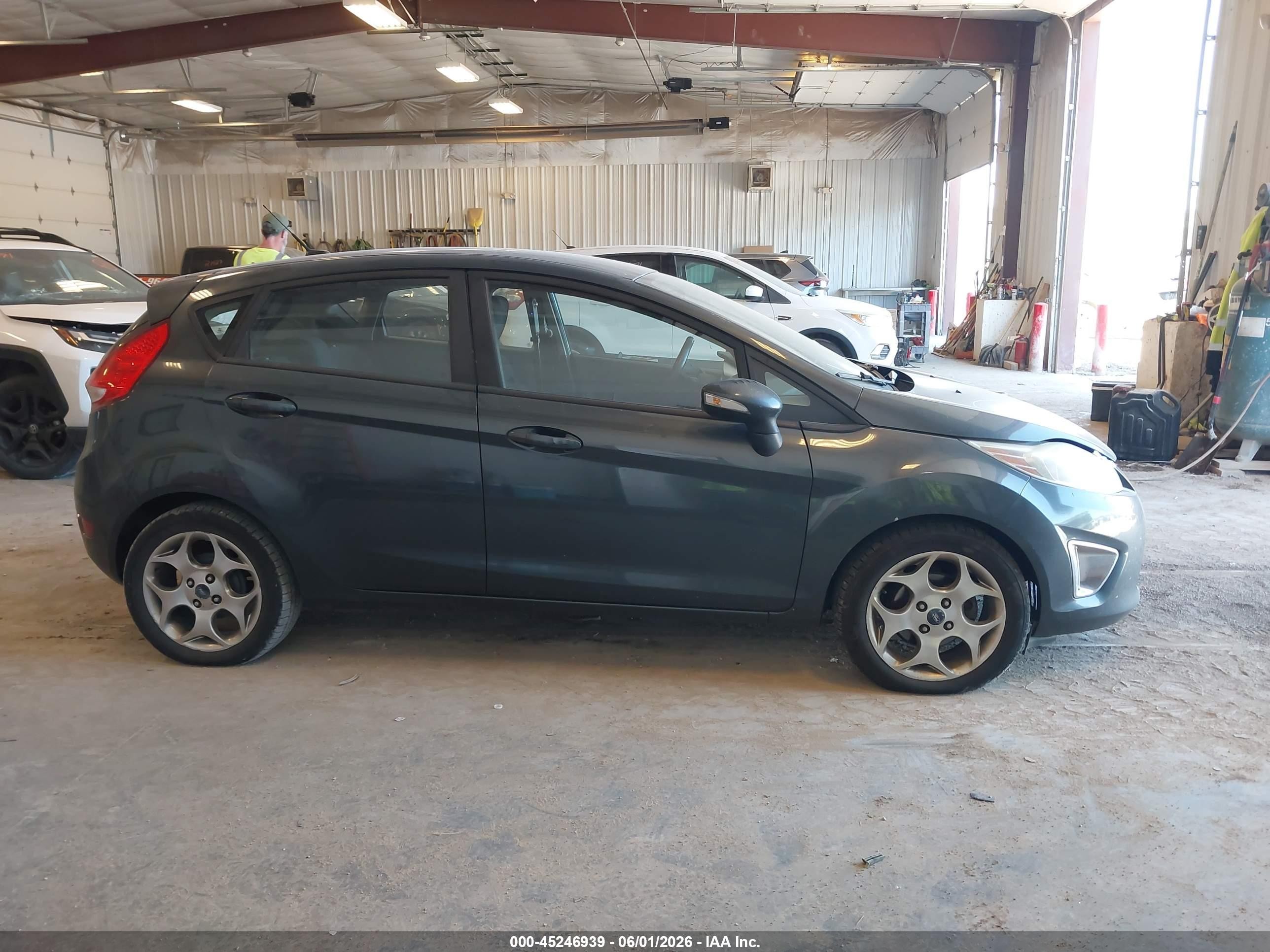 2011 Ford Fiesta Ses Blue vin: 3FADP4FJ1BM177571