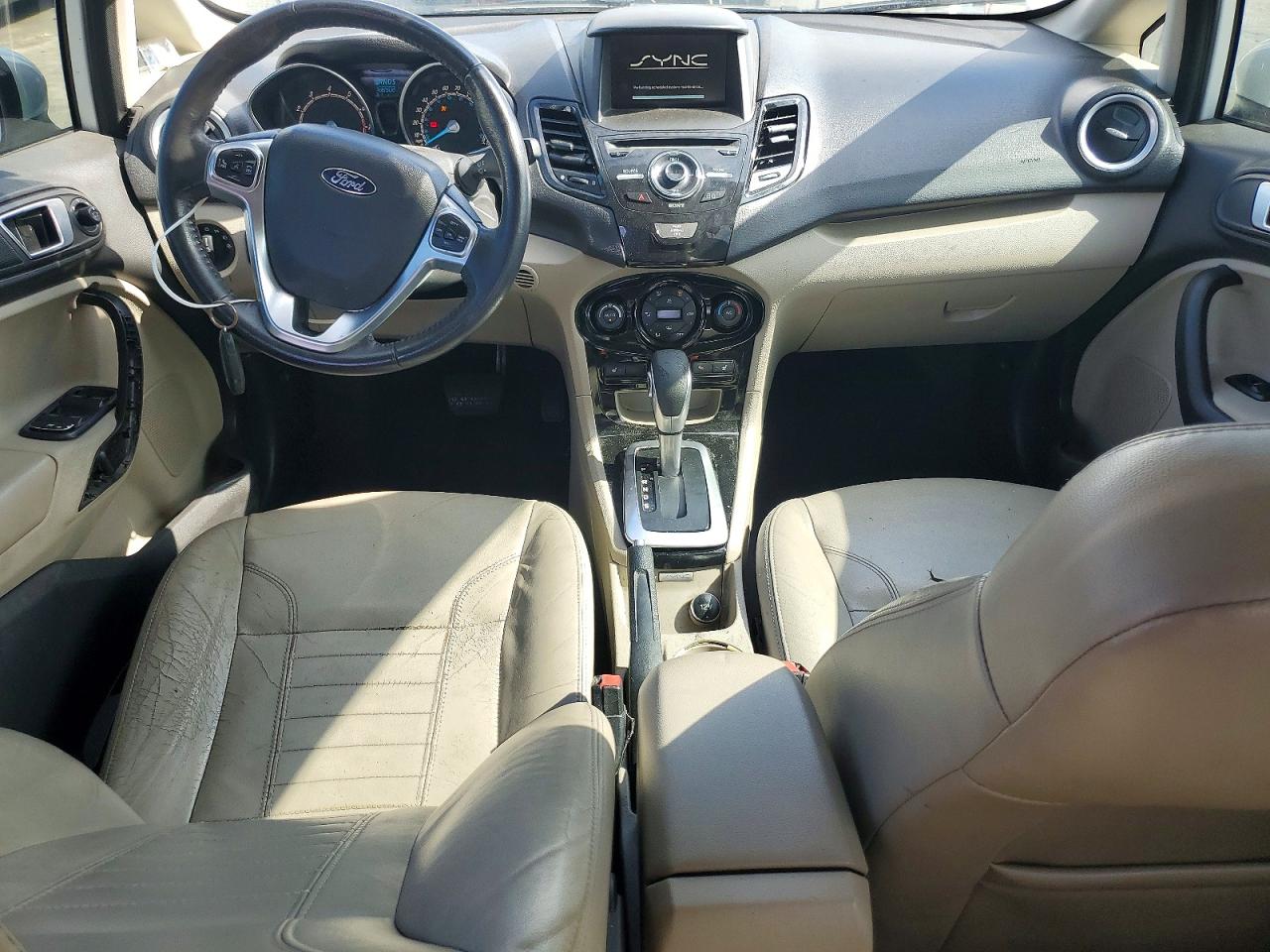 2015 Ford Fiesta Titanium White vin: 3FADP4FJ1FM196935