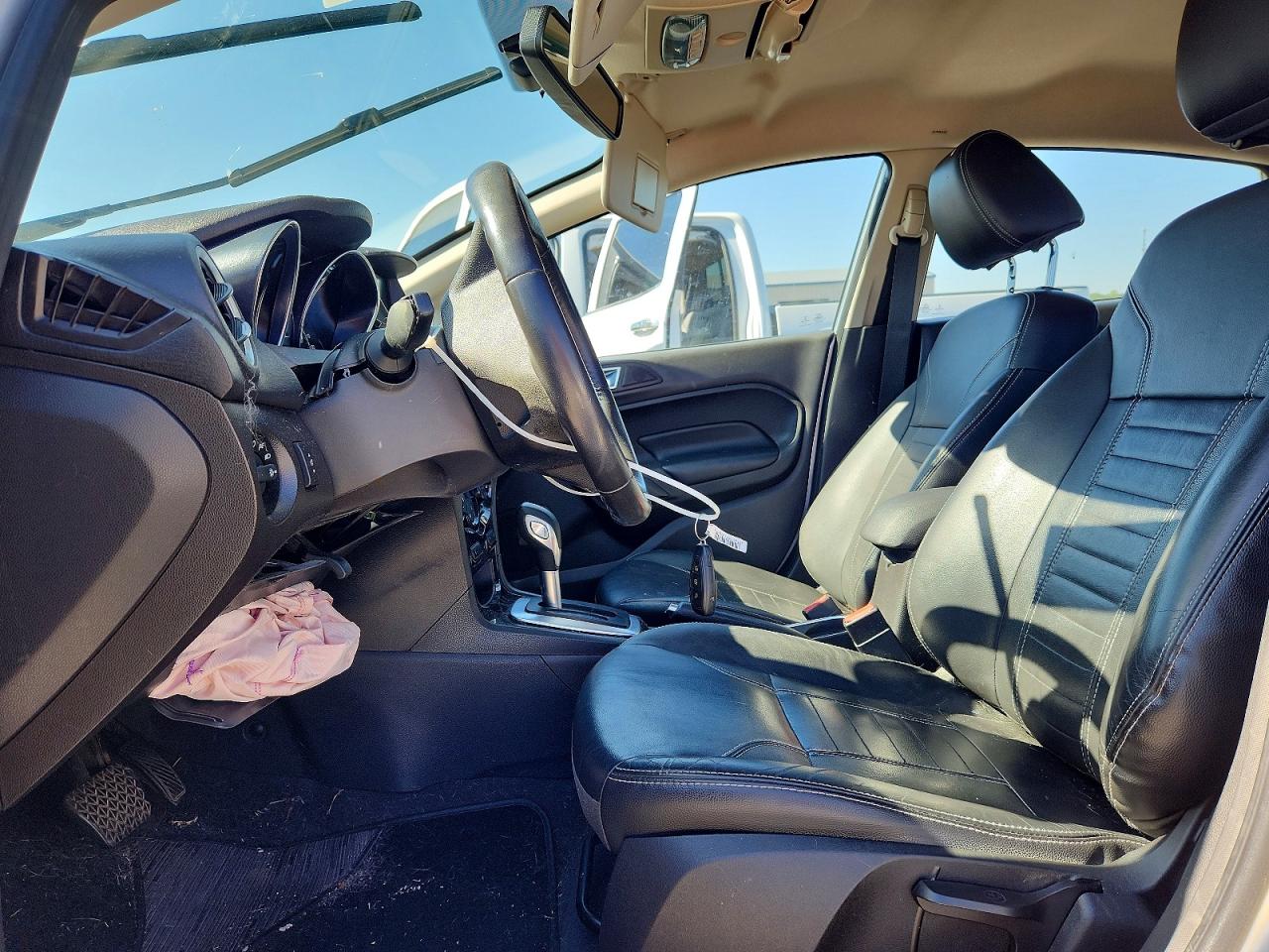 2015 Ford Fiesta Titanium Silver vin: 3FADP4FJ2FM120673