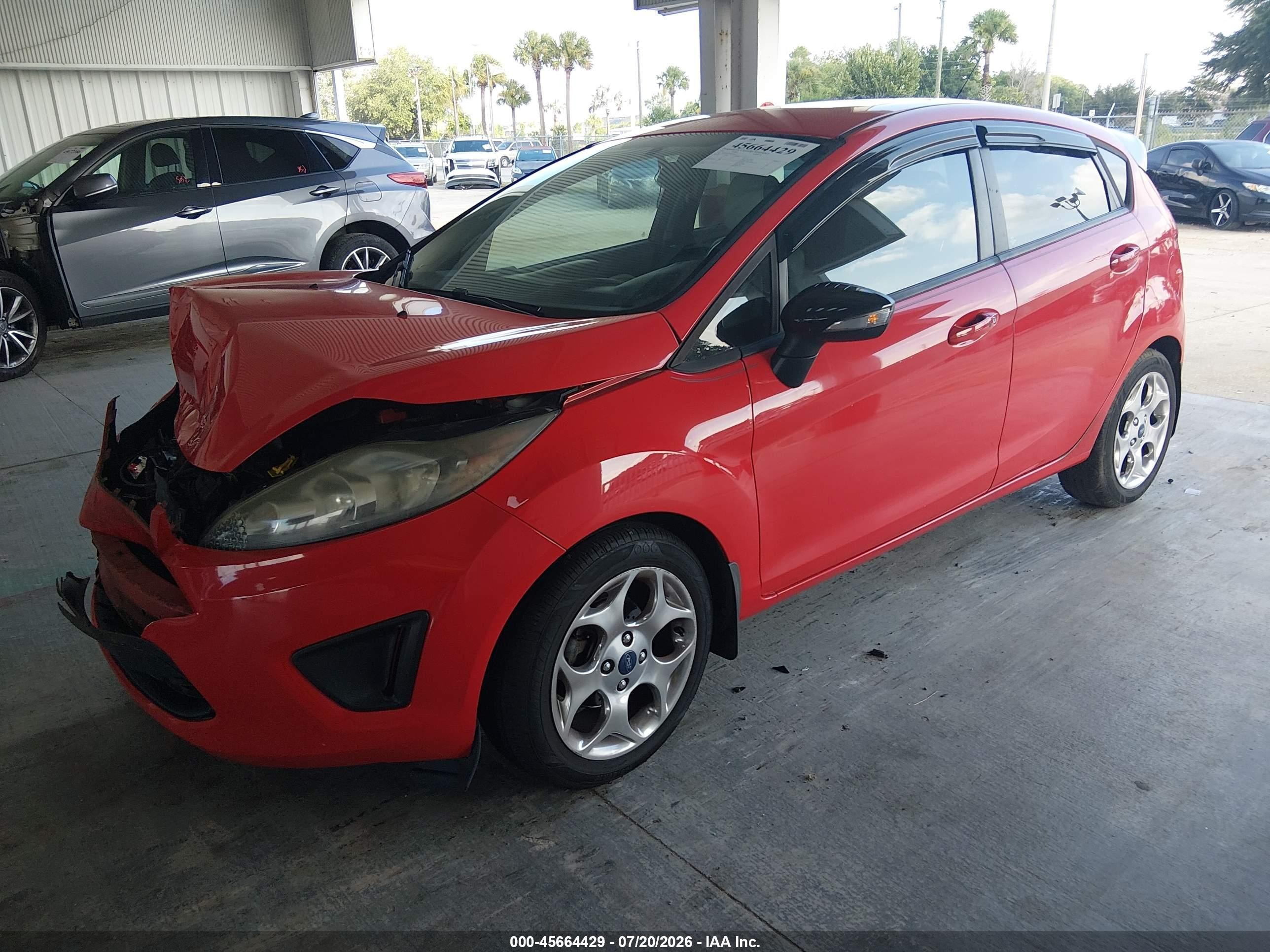 2013 Ford Fiesta Titanium Red vin: 3FADP4FJ3DM100073