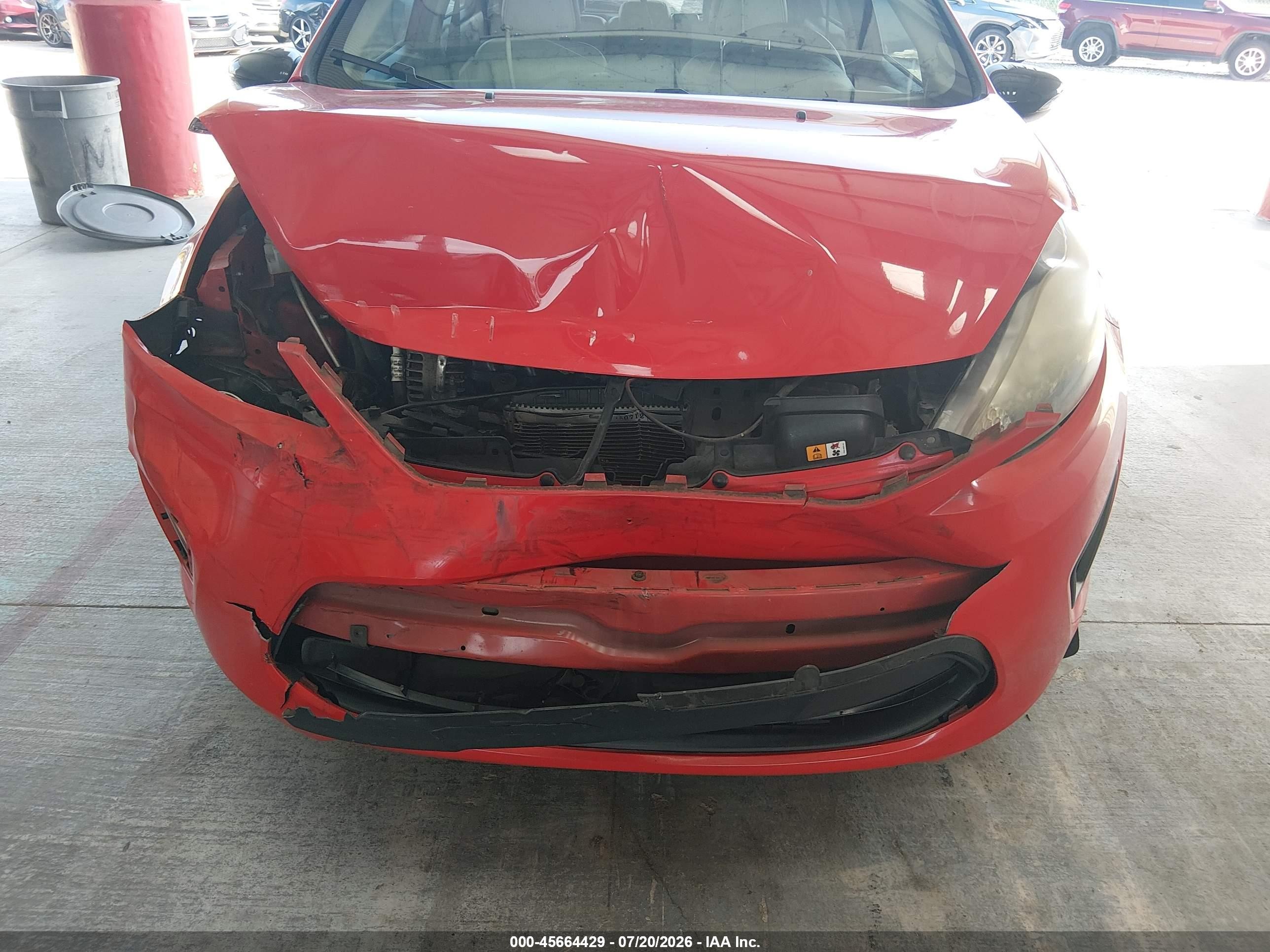 2013 Ford Fiesta Titanium Red vin: 3FADP4FJ3DM100073