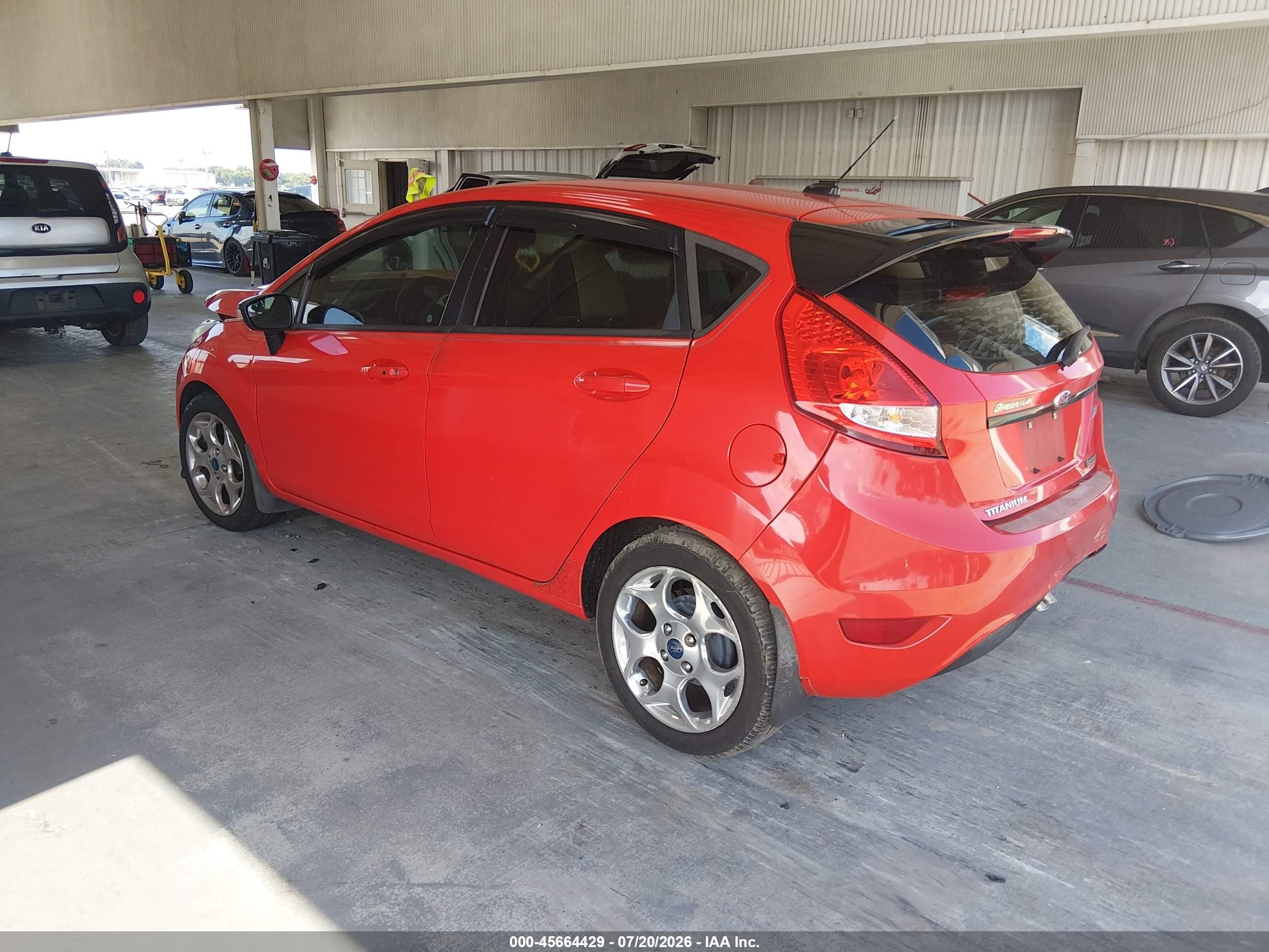 2013 Ford Fiesta Titanium Red vin: 3FADP4FJ3DM100073