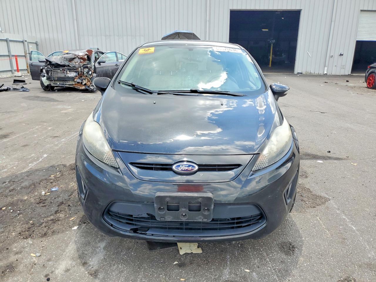 2013 Ford Fiesta Titanium Black vin: 3FADP4FJ3DM118041
