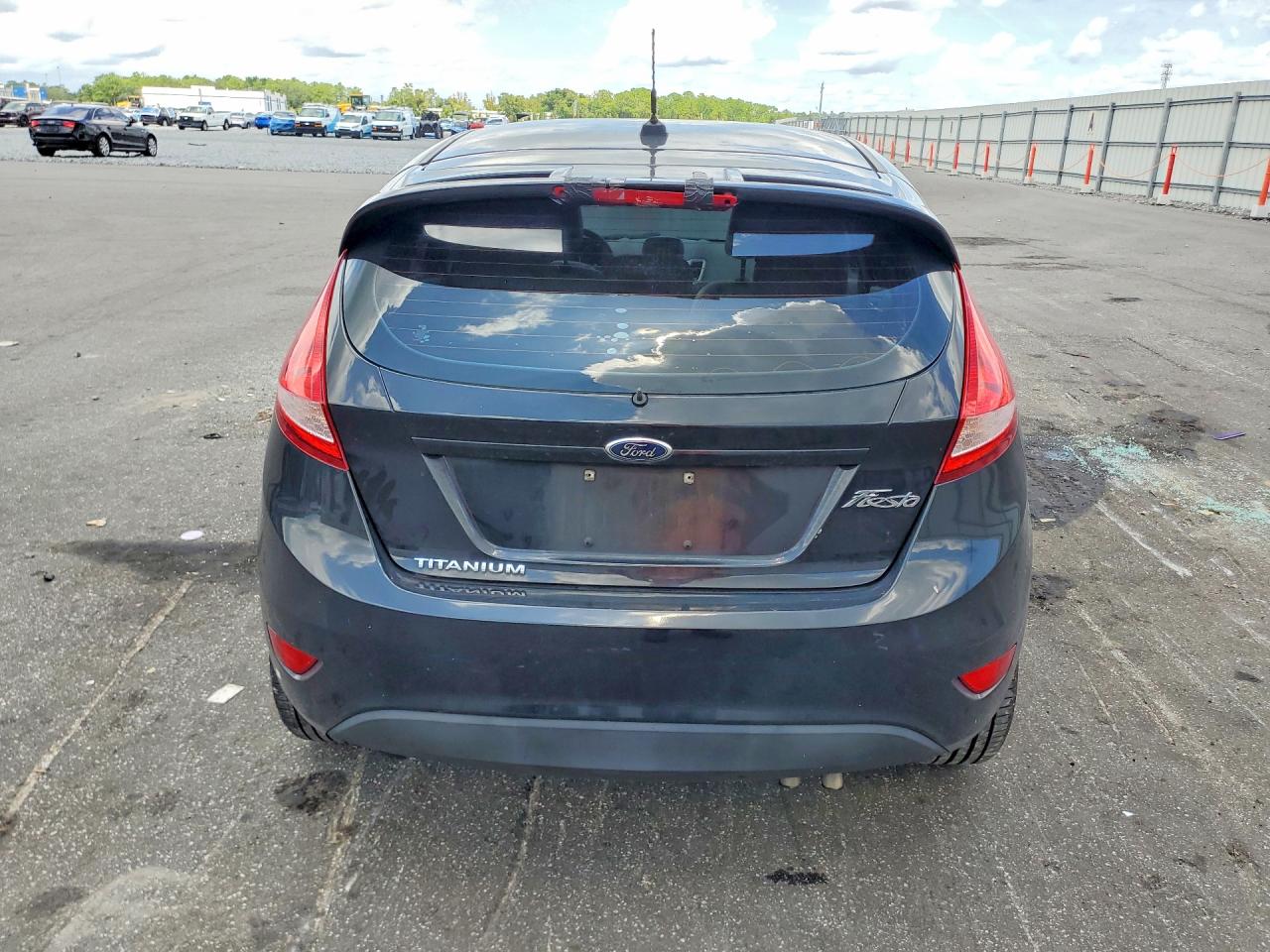 2013 Ford Fiesta Titanium Black vin: 3FADP4FJ3DM118041