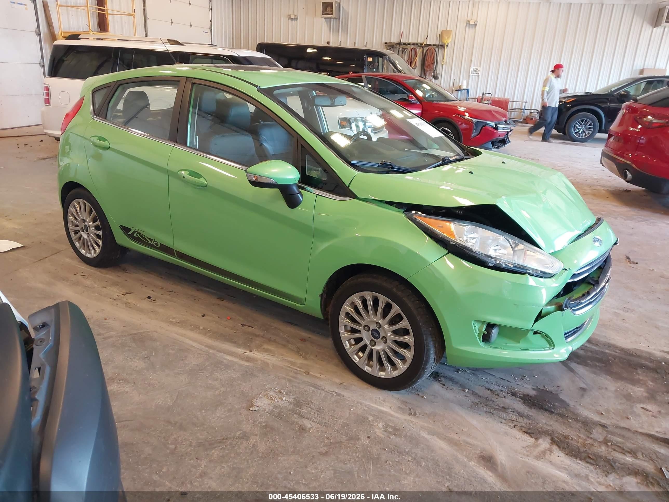 2014 Ford Fiesta Titanium Green vin: 3FADP4FJ3EM125122