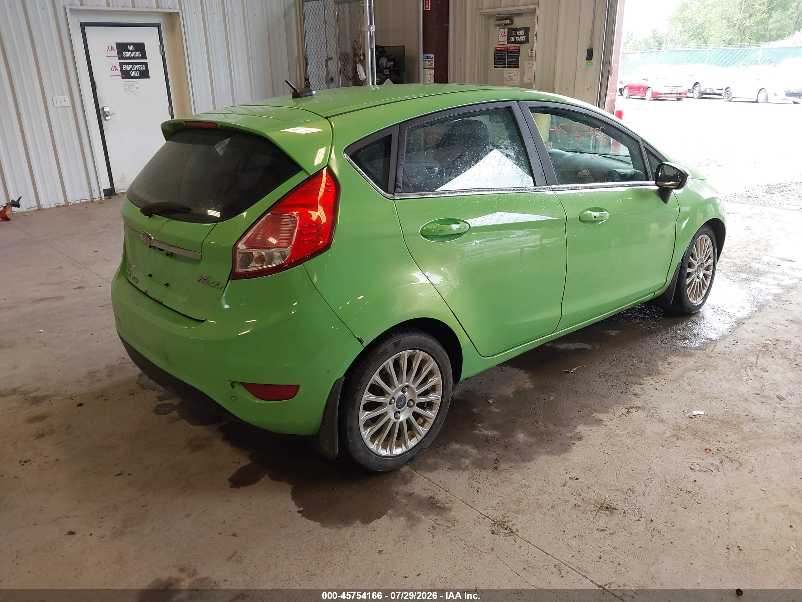2014 Ford Fiesta Titanium Green vin: 3FADP4FJ4EM132001
