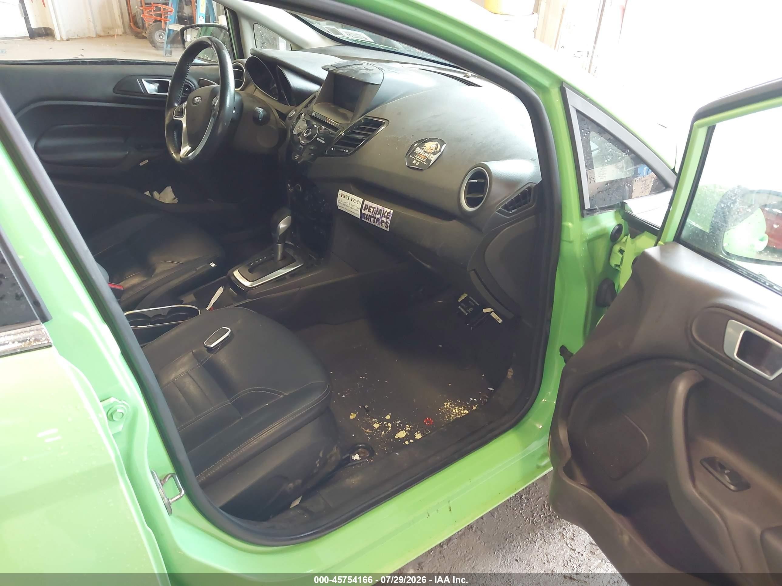 2014 Ford Fiesta Titanium Green vin: 3FADP4FJ4EM132001