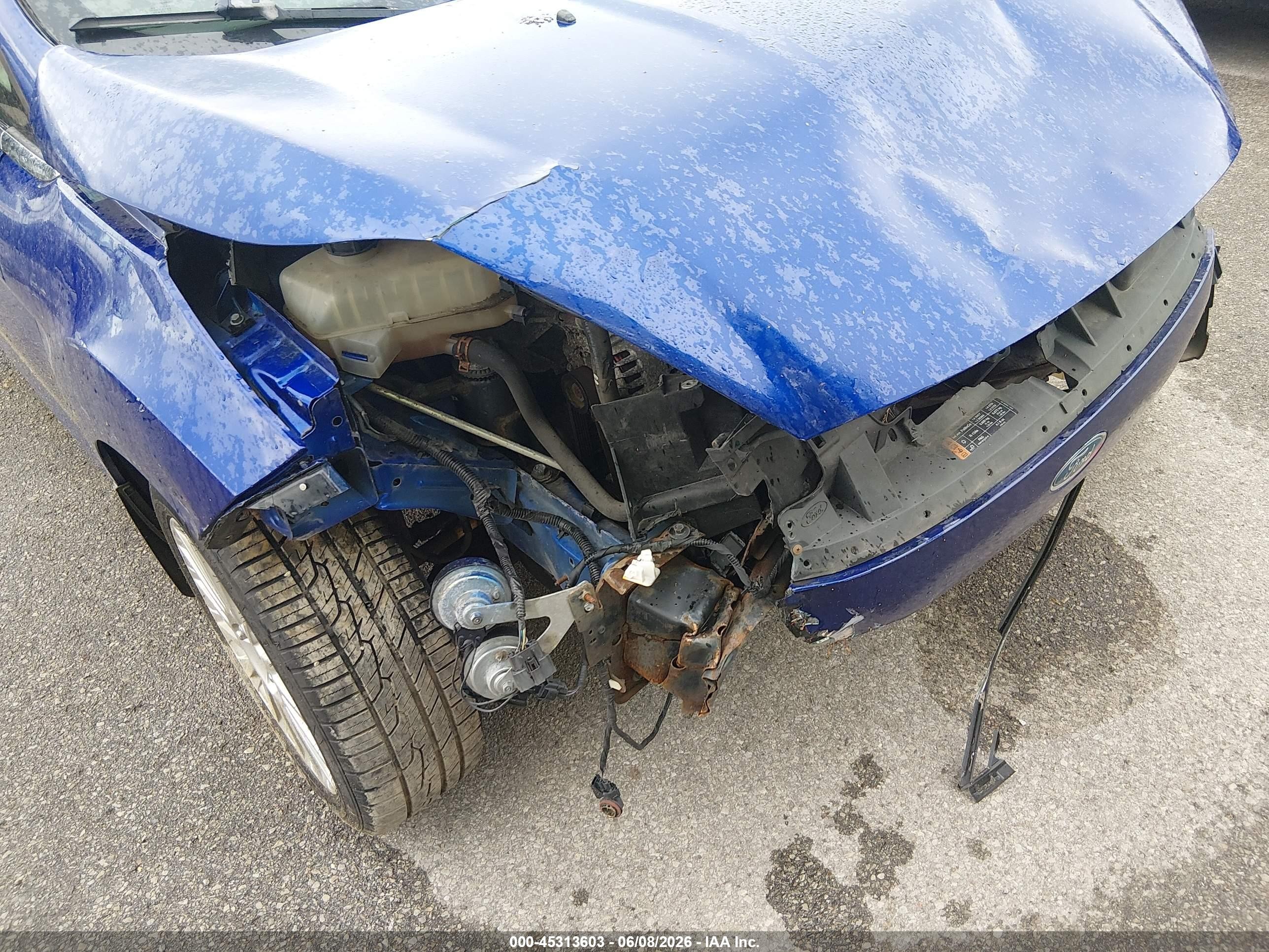 2015 Ford Fiesta Titanium Синий vin: 3FADP4FJ4FM166814