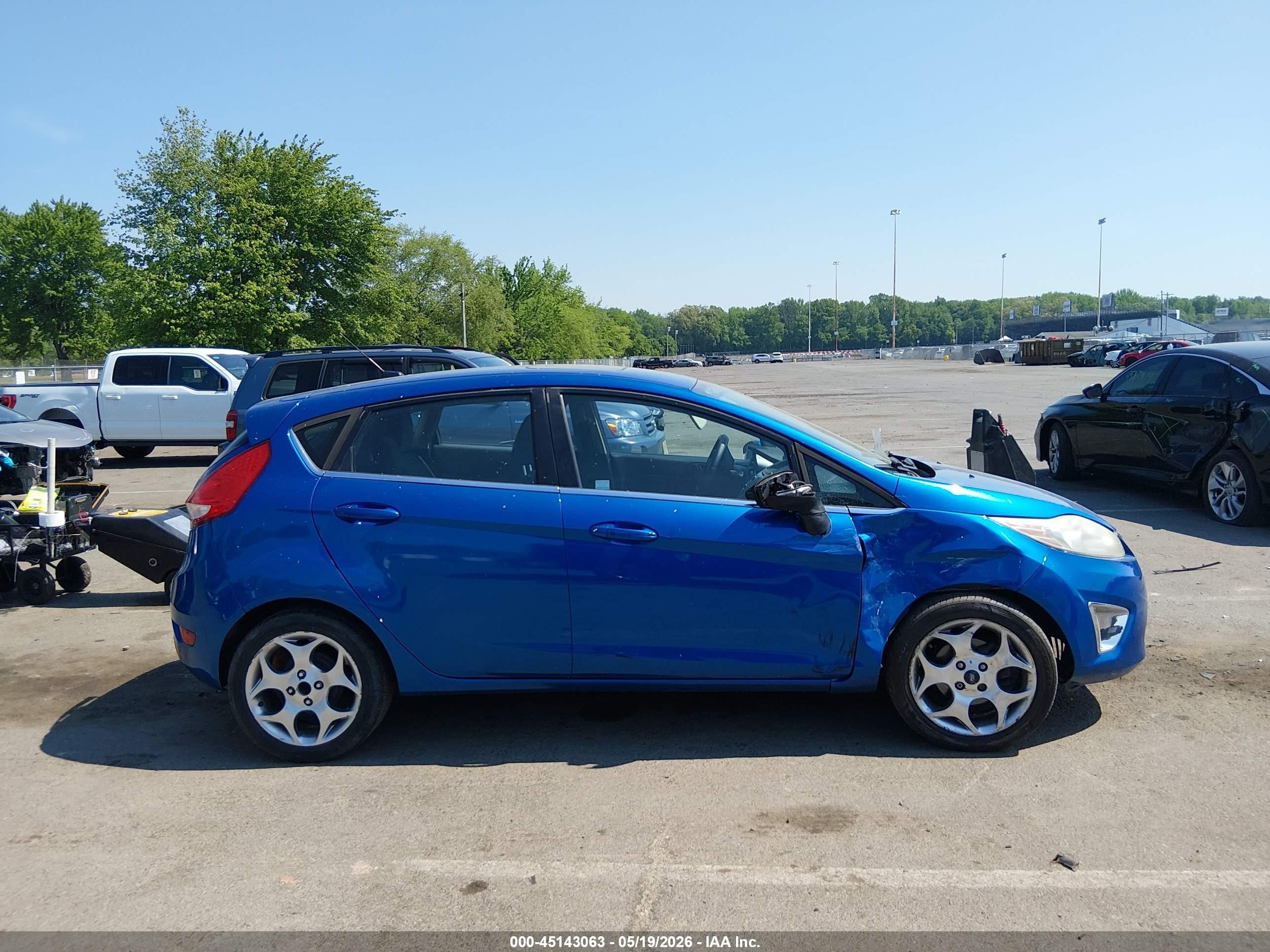 2011 Ford Fiesta Ses Blue vin: 3FADP4FJ5BM115459