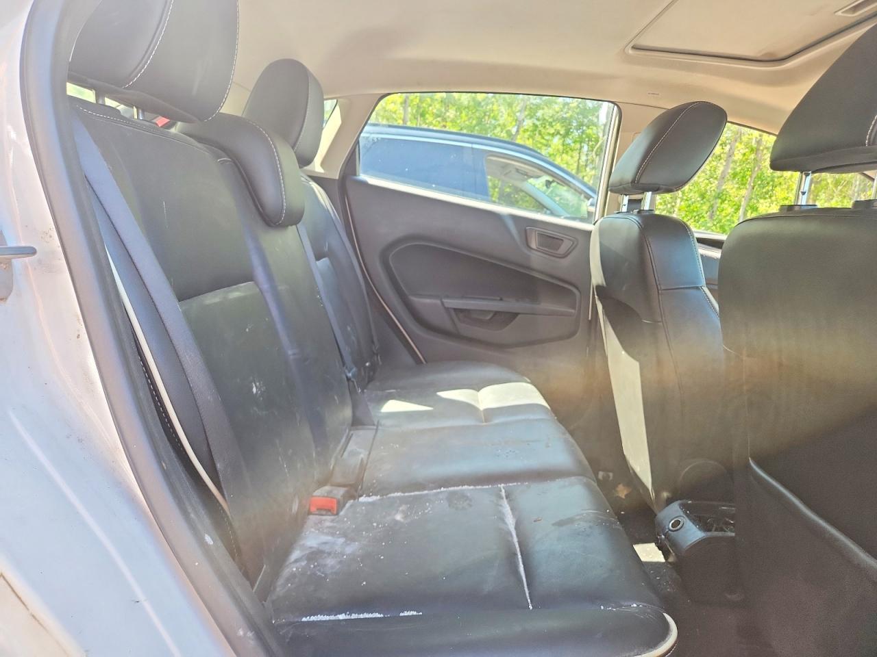 2011 Ford Fiesta Ses White vin: 3FADP4FJ5BM126350