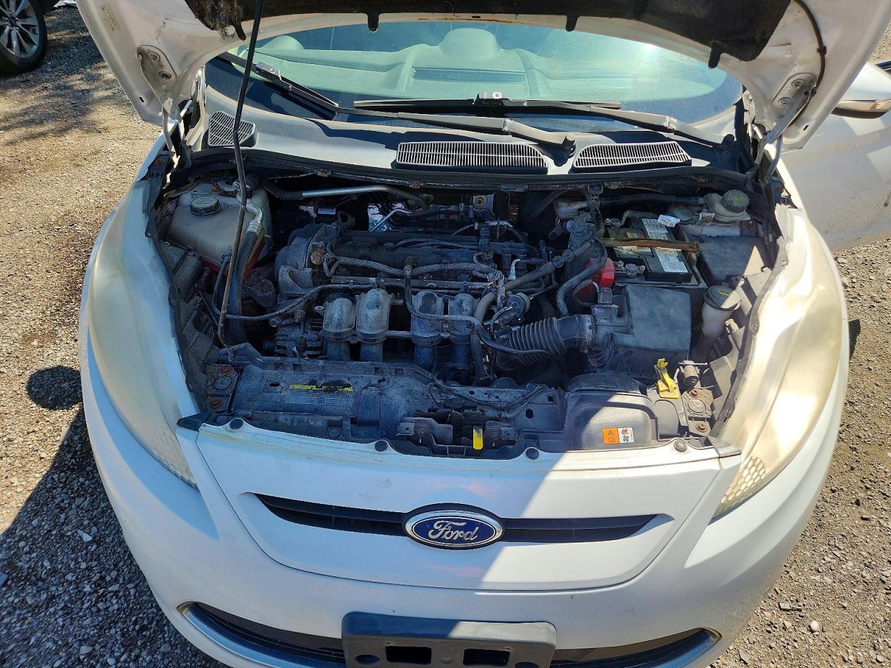 2011 Ford Fiesta Ses White vin: 3FADP4FJ5BM126350