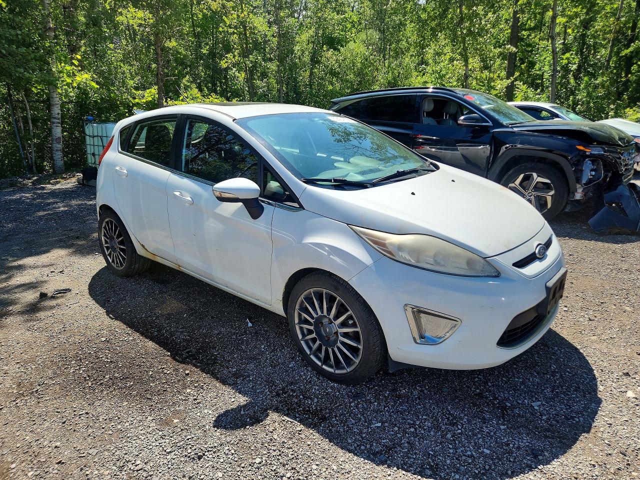 2011 Ford Fiesta Ses White vin: 3FADP4FJ5BM126350