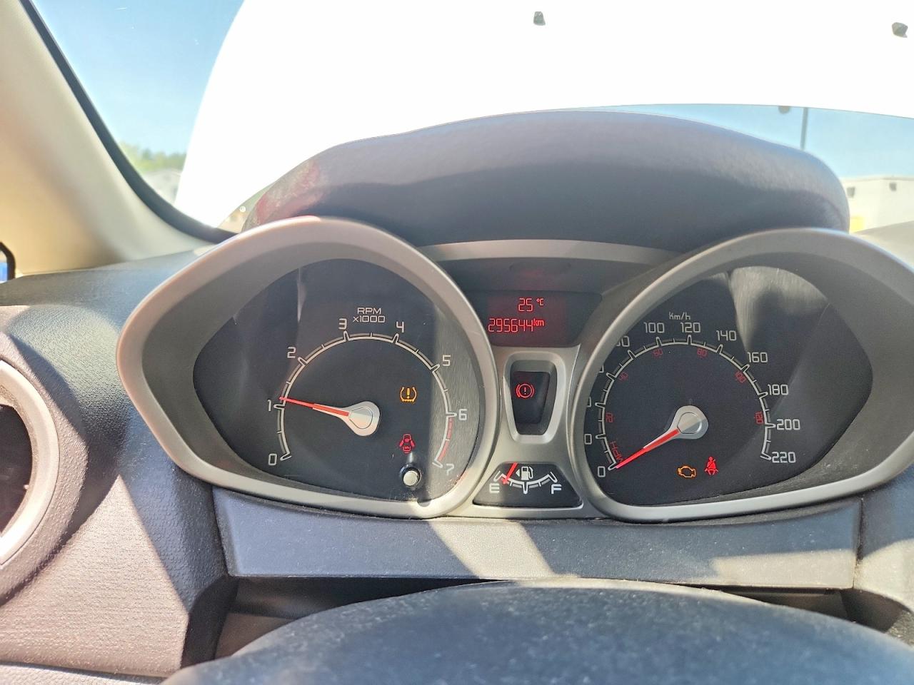 2011 Ford Fiesta Ses White vin: 3FADP4FJ5BM126350