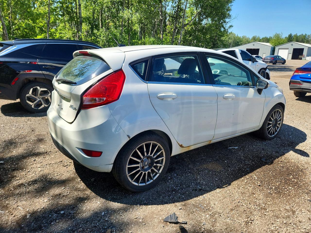 2011 Ford Fiesta Ses White vin: 3FADP4FJ5BM126350
