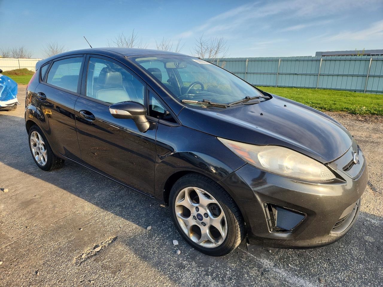 2013 Ford Fiesta Titanium Black vin: 3FADP4FJ5DM207951