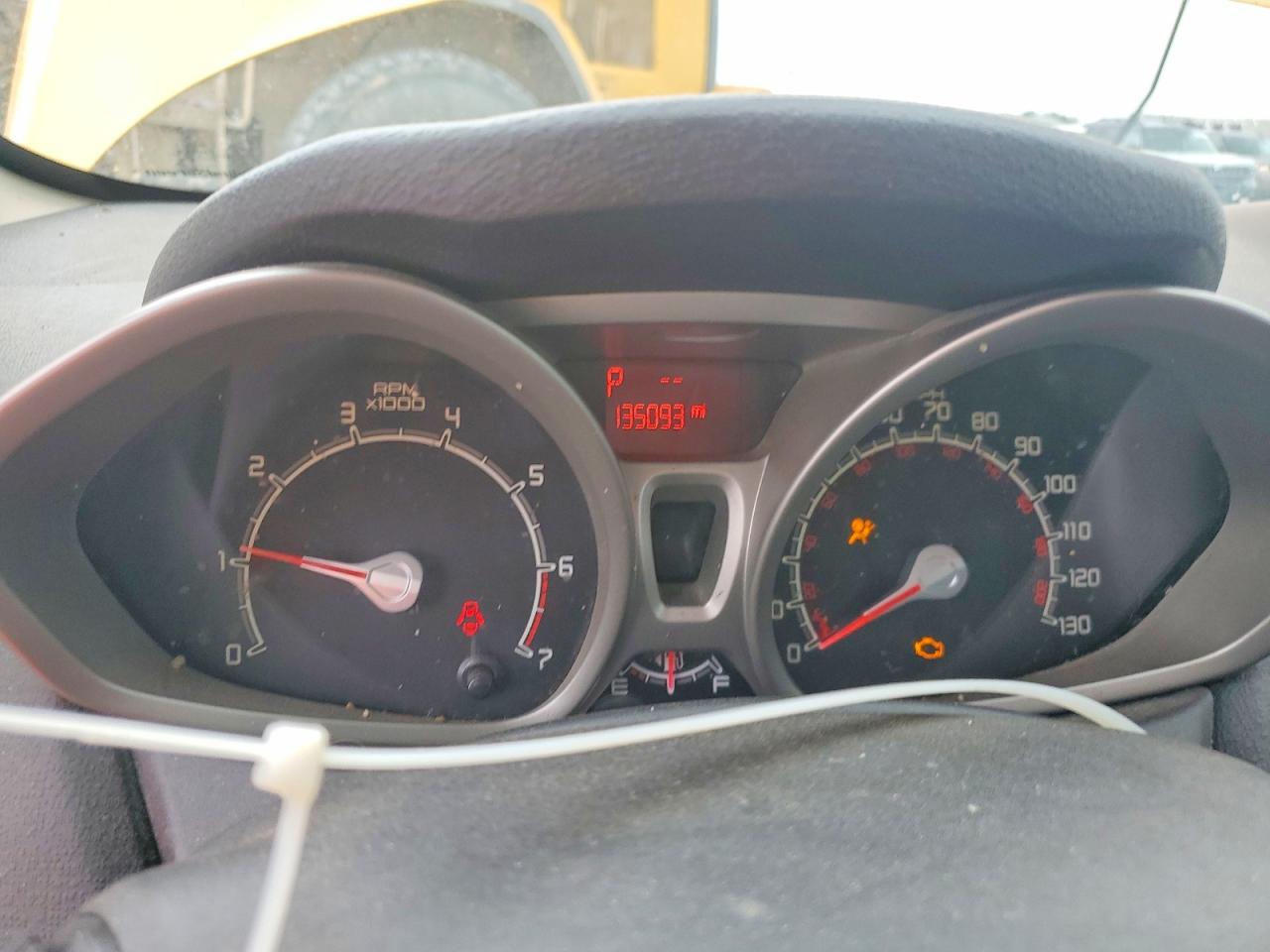 2011 Ford Fiesta Ses Yellow vin: 3FADP4FJ6BM114143