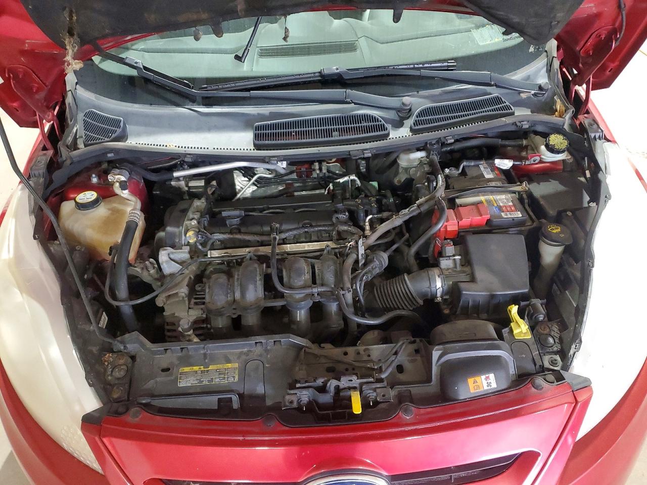 2011 Ford Fiesta Ses Red vin: 3FADP4FJ8BM175686
