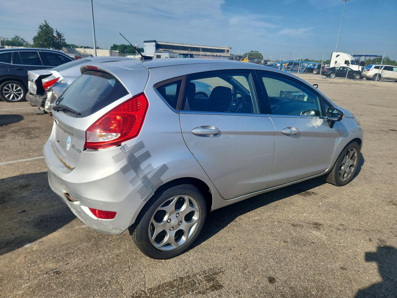 2011 Ford Fiesta Ses Silver vin: 3FADP4FJ8BM179320