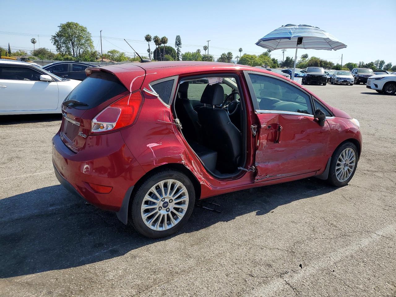 2015 Ford Fiesta Titanium Red vin: 3FADP4FJ8FM220566
