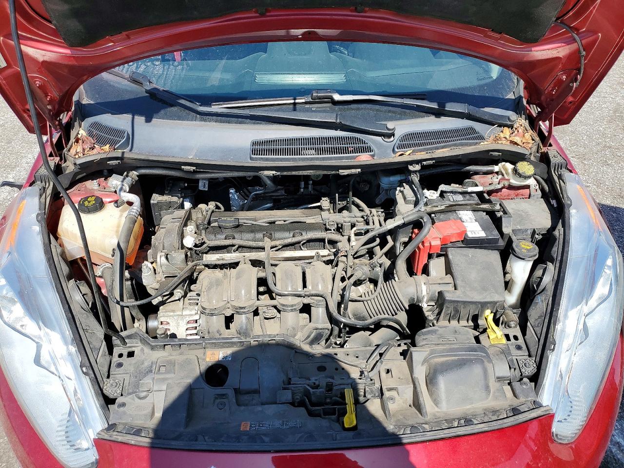 2015 Ford Fiesta Titanium Red vin: 3FADP4FJ8FM220566
