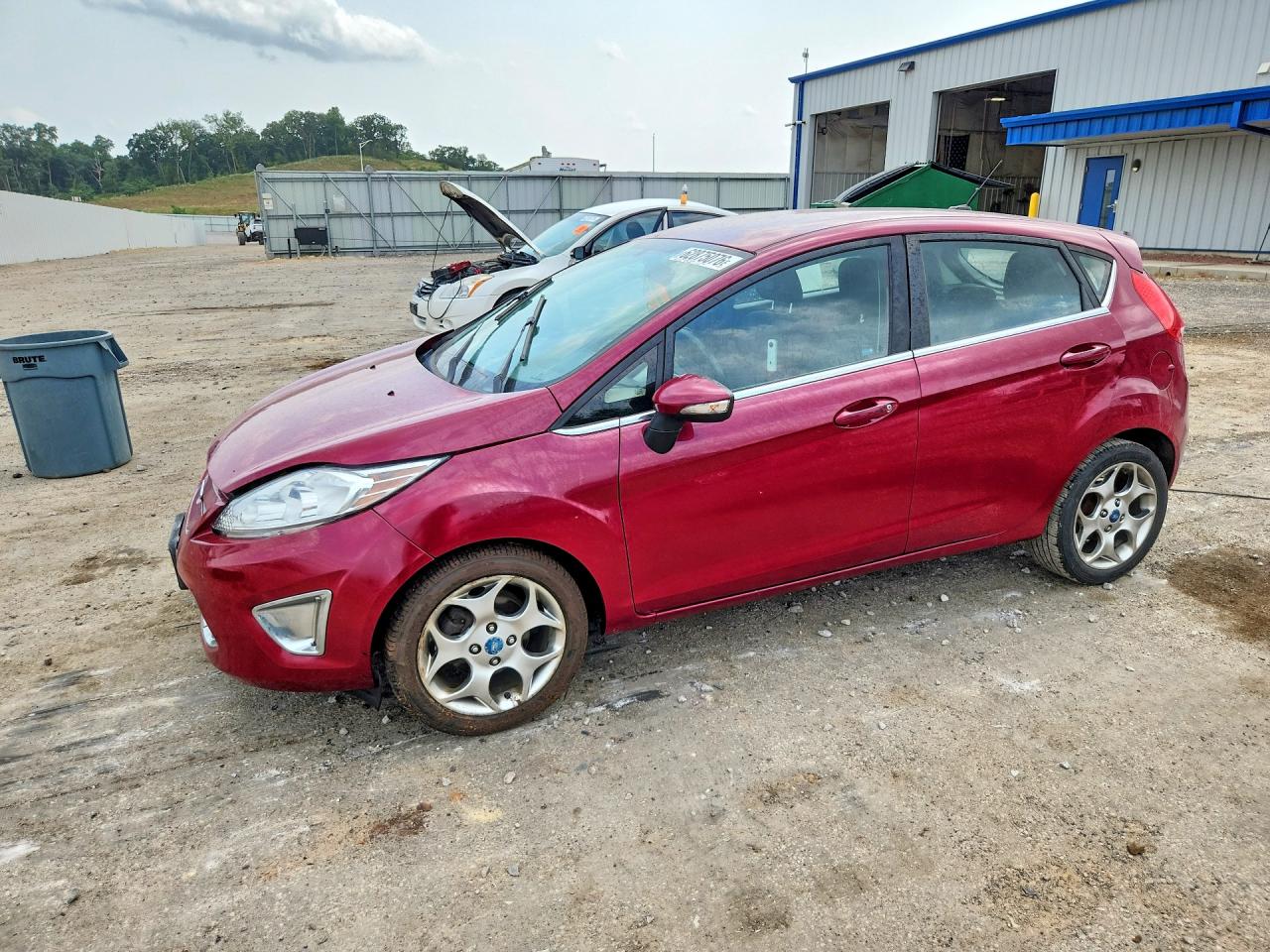 2011 Ford Fiesta Ses Темно-бордовый vin: 3FADP4FJ9BM119708