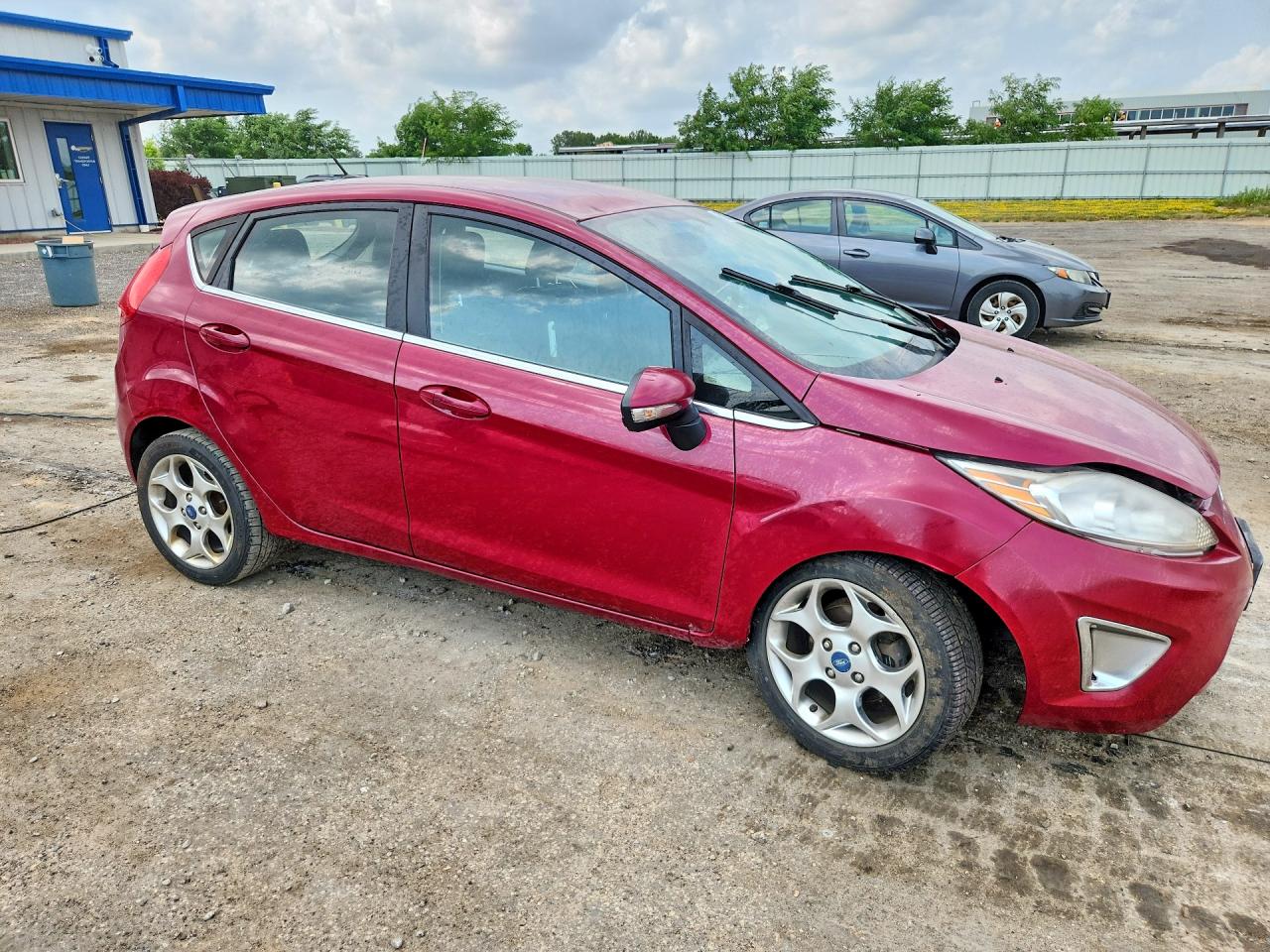 2011 Ford Fiesta Ses Темно-бордовый vin: 3FADP4FJ9BM119708
