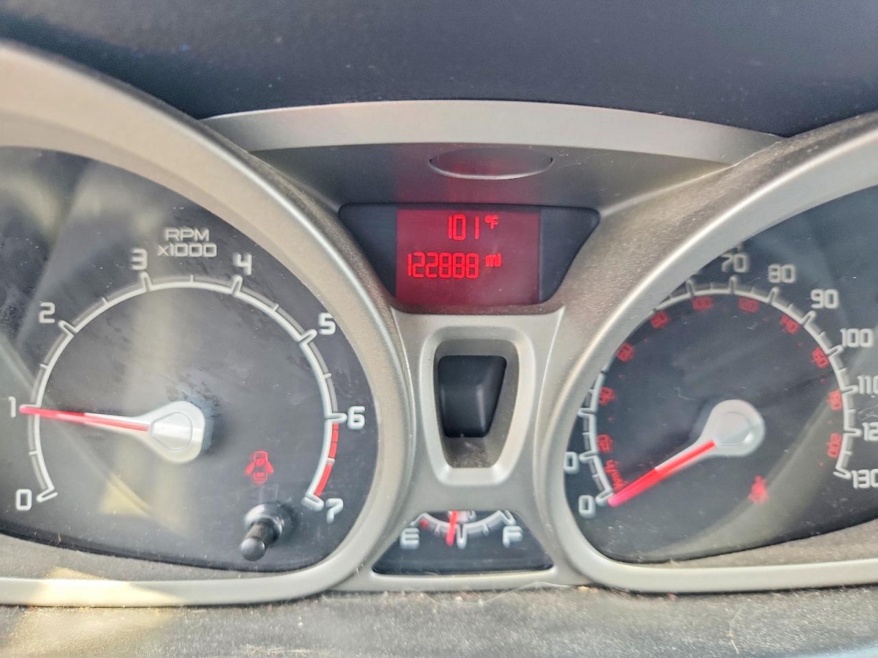 2011 Ford Fiesta Ses Темно-бордовый vin: 3FADP4FJ9BM119708