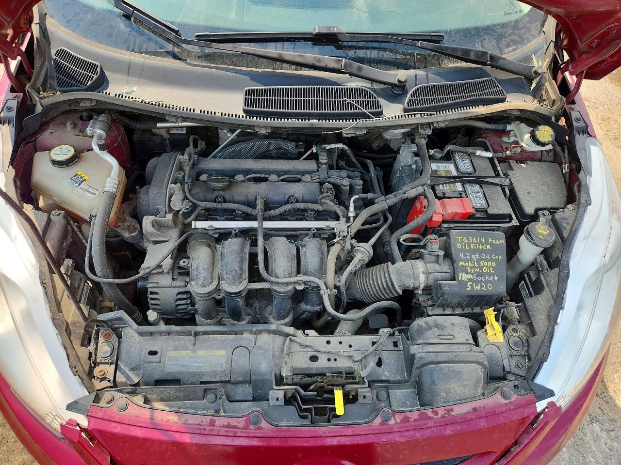 2011 Ford Fiesta Ses Темно-бордовый vin: 3FADP4FJ9BM119708