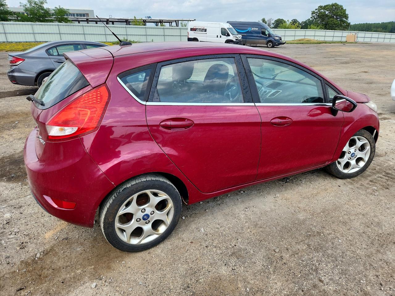 2011 Ford Fiesta Ses Темно-бордовый vin: 3FADP4FJ9BM119708