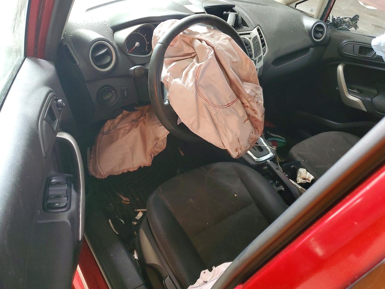 2011 Ford Fiesta Ses Red vin: 3FADP4FJ9BM212308