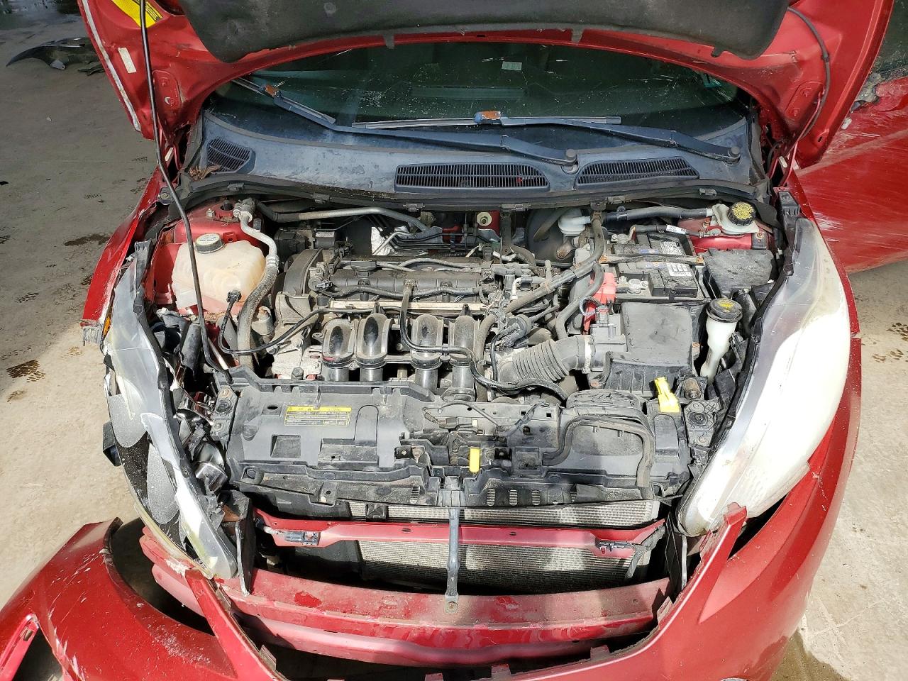 2011 Ford Fiesta Ses Red vin: 3FADP4FJ9BM212308