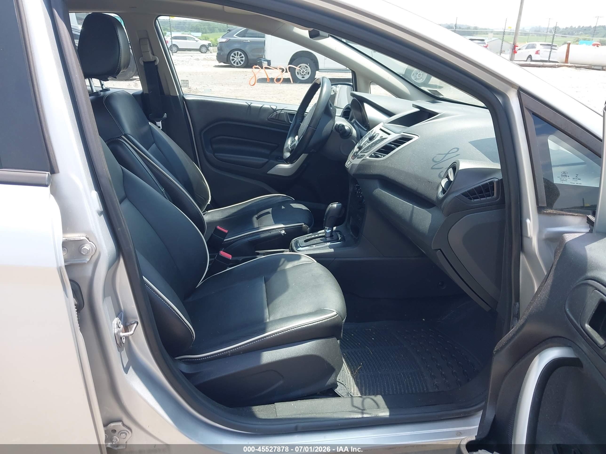 2013 Ford Fiesta Titanium Silver vin: 3FADP4FJ9DM213459