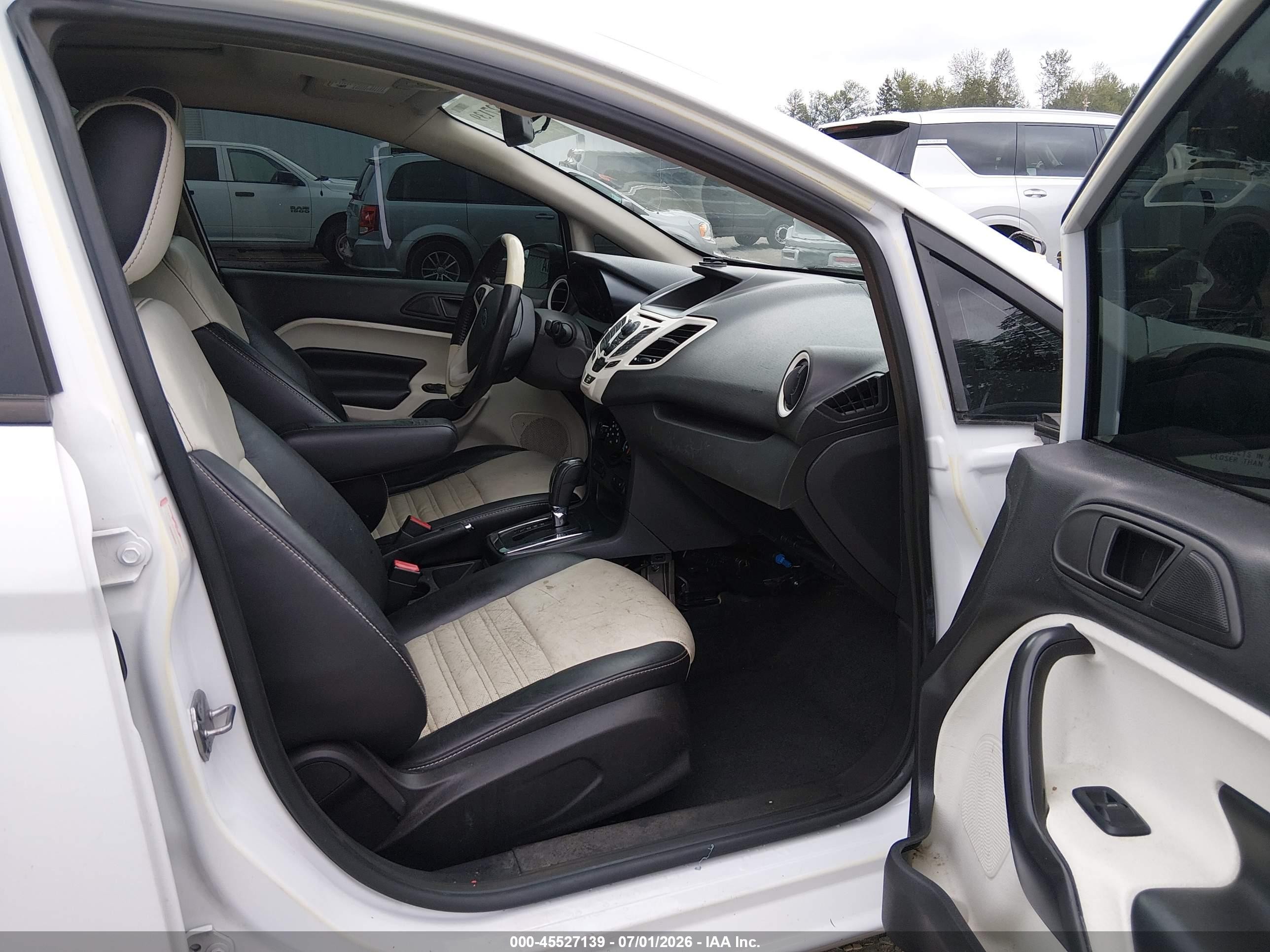 2012 Ford Fiesta Ses White vin: 3FADP4FJXCM159765